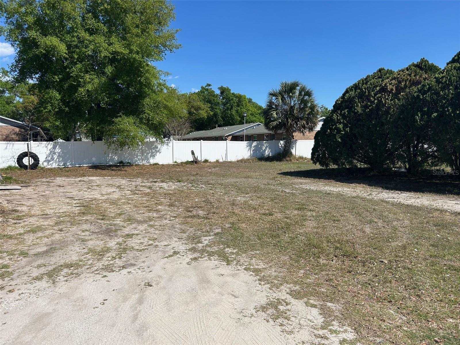 Image 7 of 11 For 2405 South Street