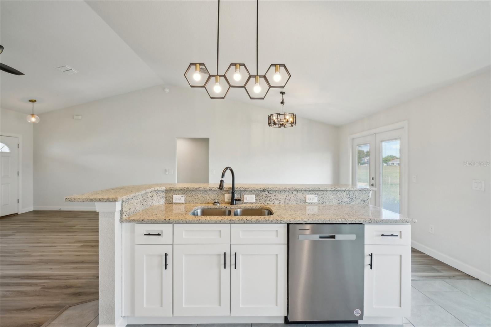 Image 18 of 57 For 2575 75th Boulevard