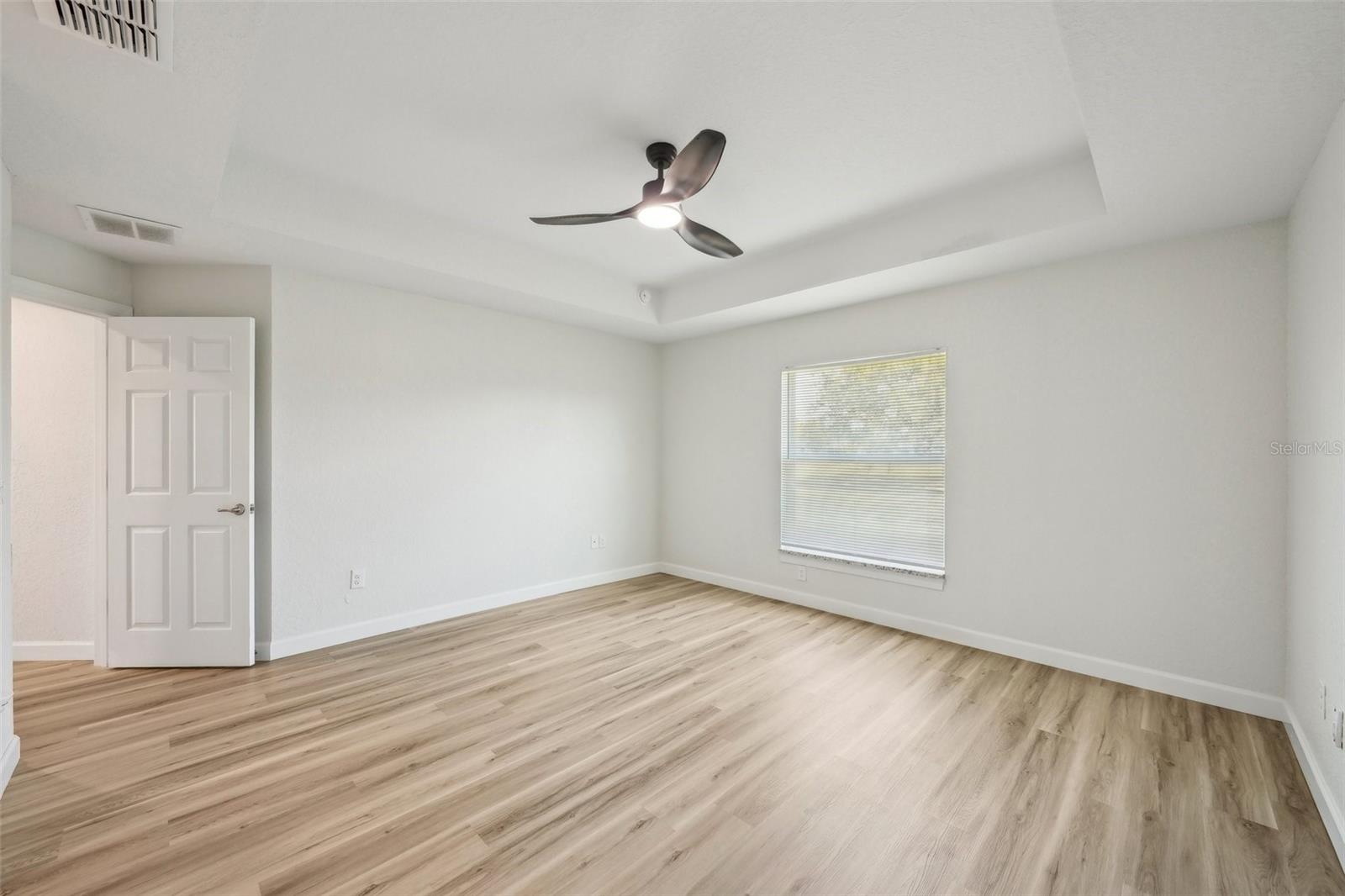 Image 23 of 57 For 2575 75th Boulevard