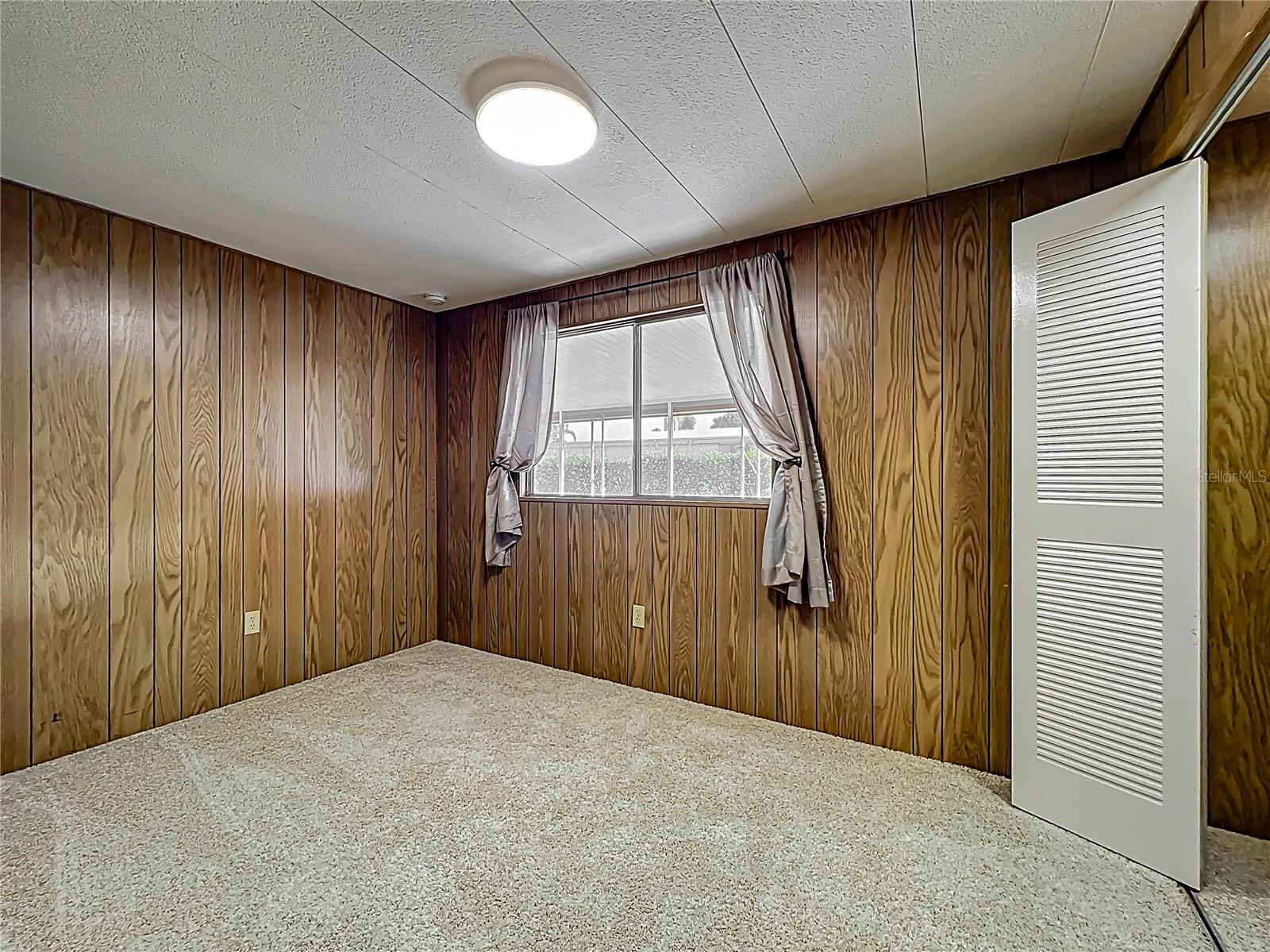 Image 25 of 63 For 12706 Lake Dora Circle
