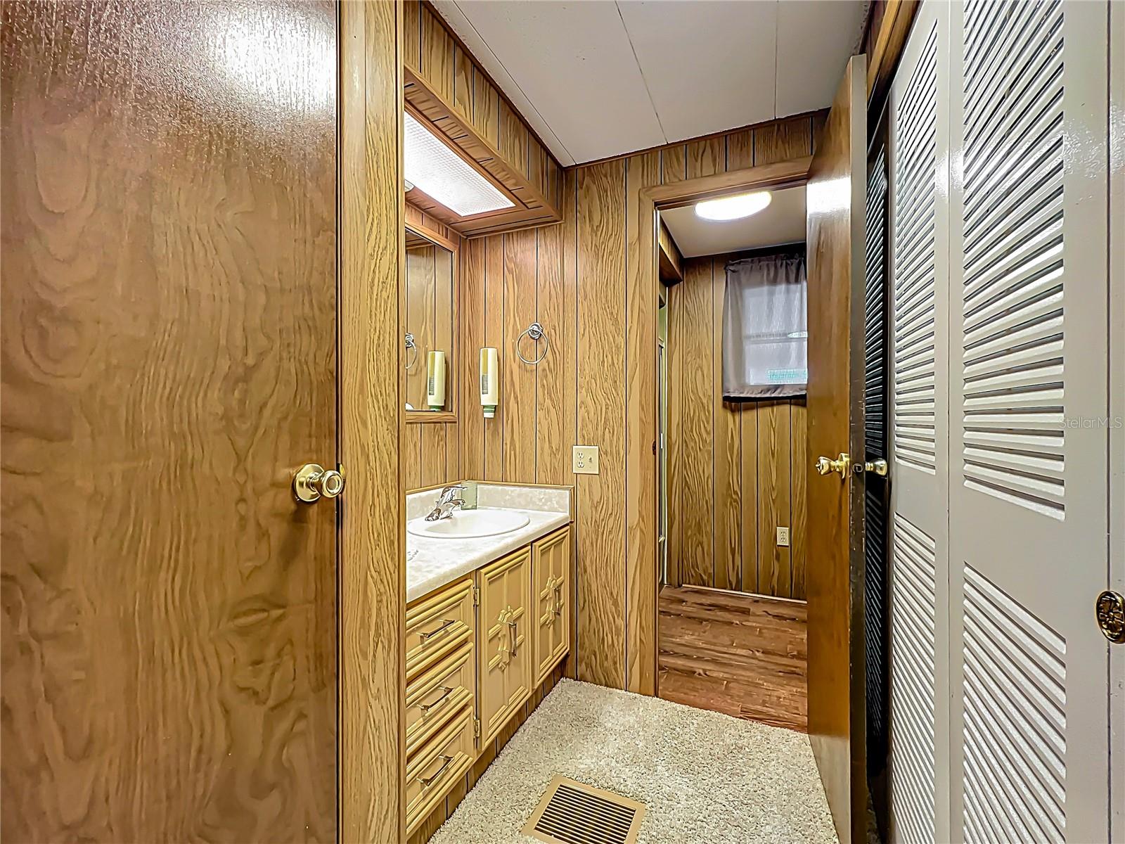 Image 31 of 63 For 12706 Lake Dora Circle