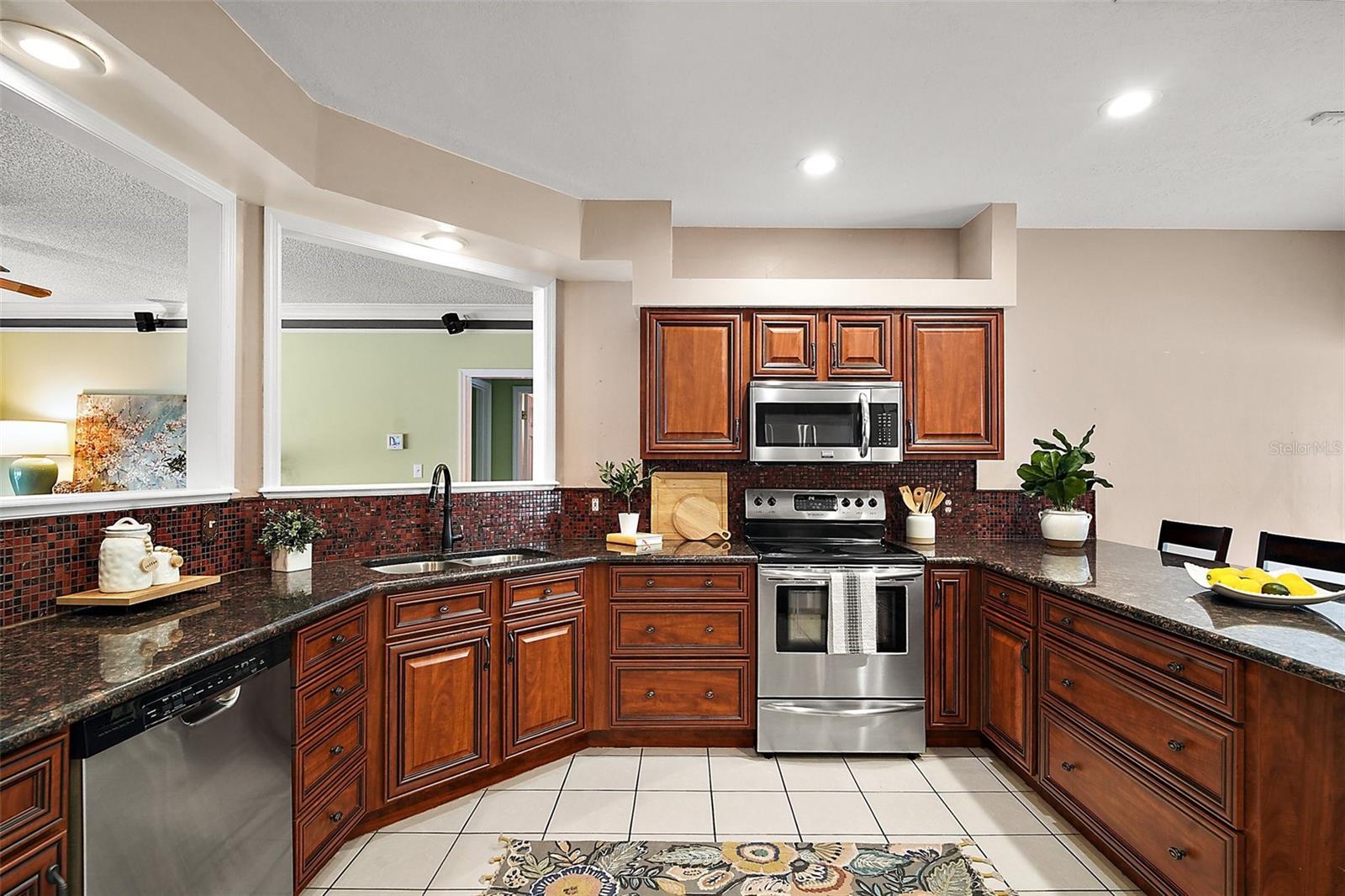 Image 11 of 40 For 2635 Gables Drive