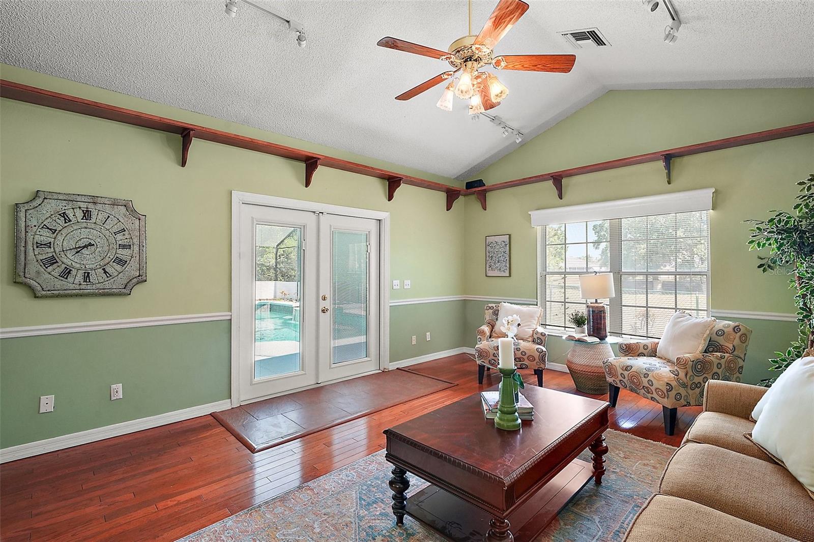 Image 29 of 40 For 2635 Gables Drive