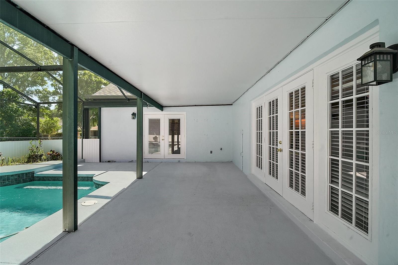 Image 35 of 40 For 2635 Gables Drive