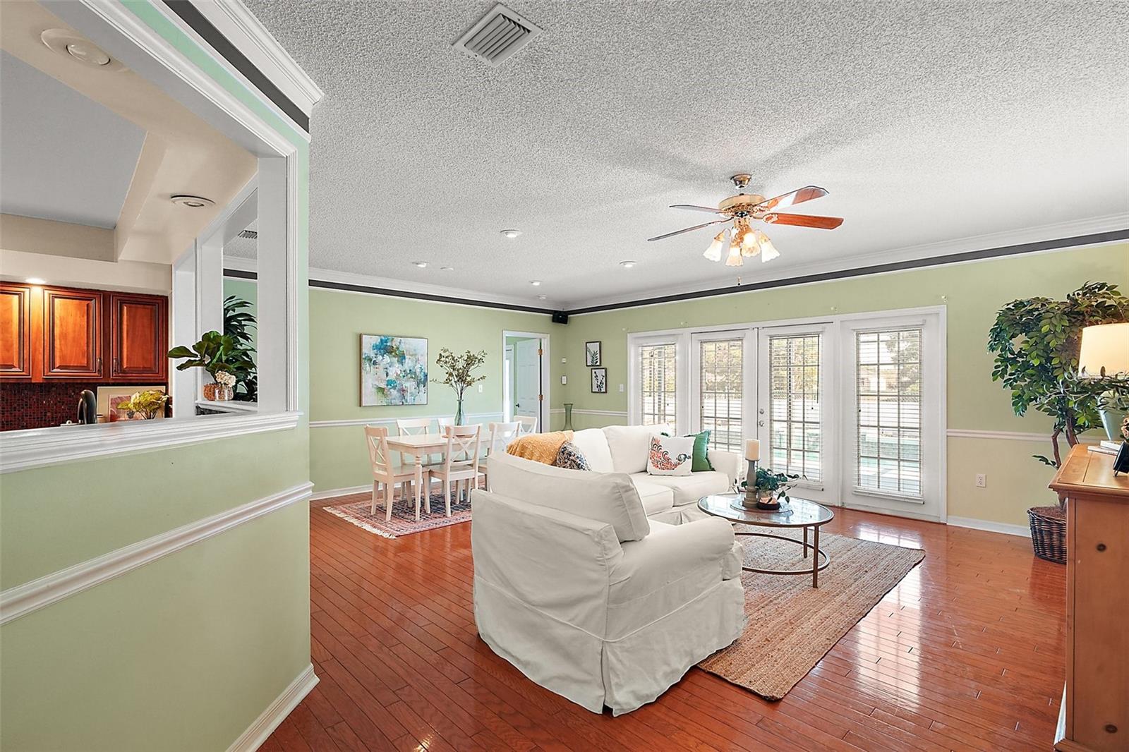 Image 5 of 40 For 2635 Gables Drive