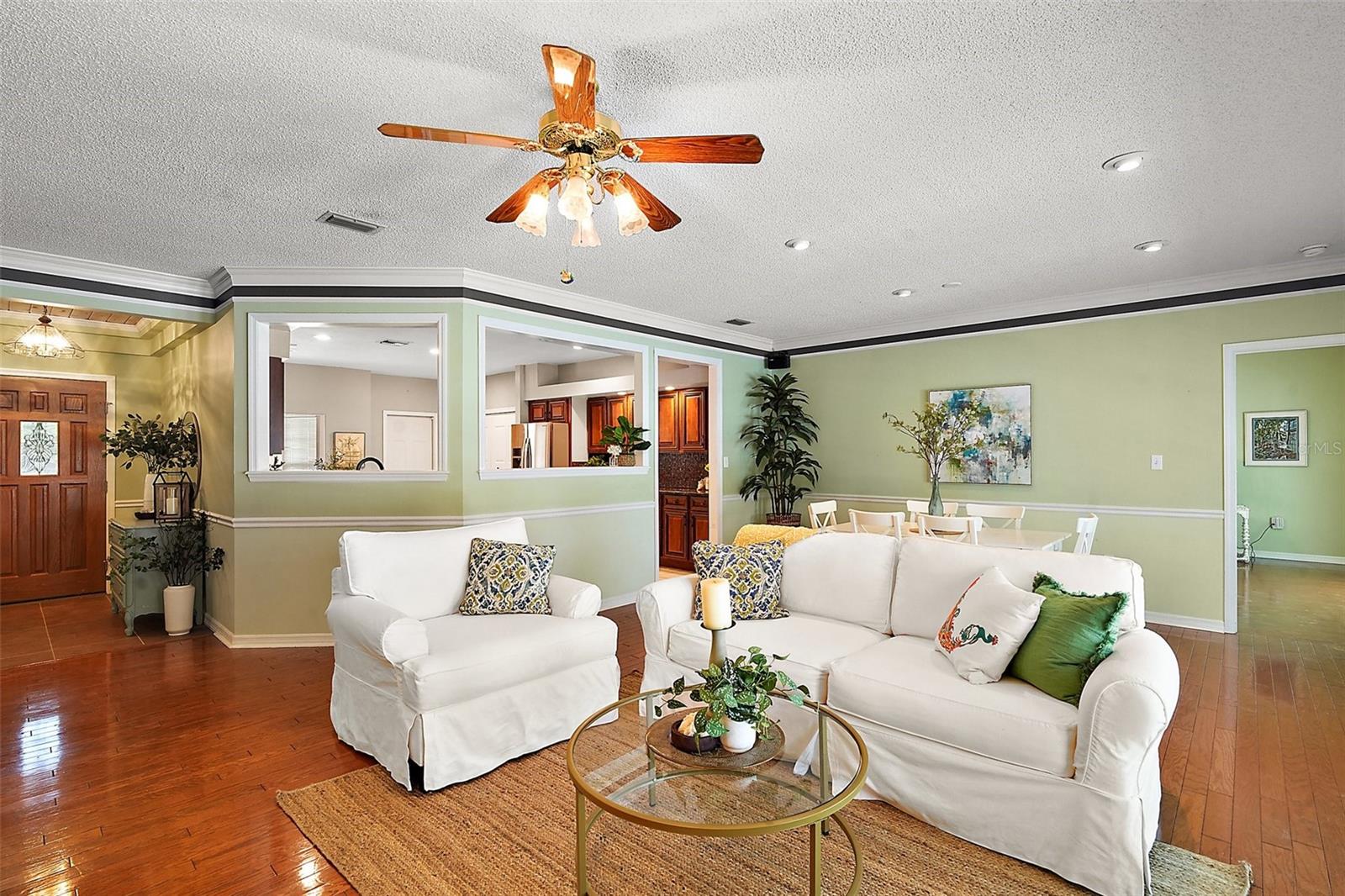 Image 6 of 40 For 2635 Gables Drive