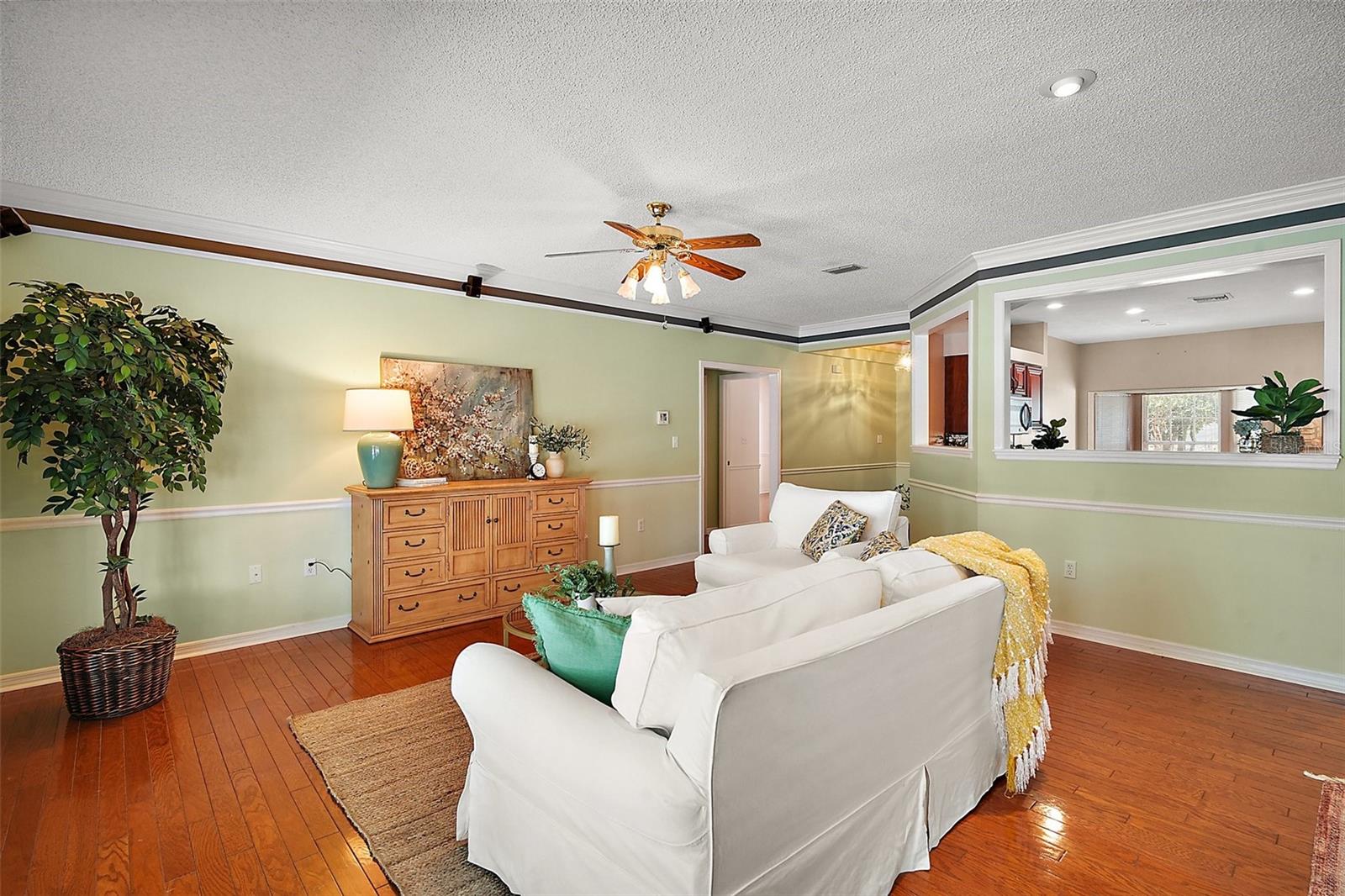 Image 7 of 40 For 2635 Gables Drive