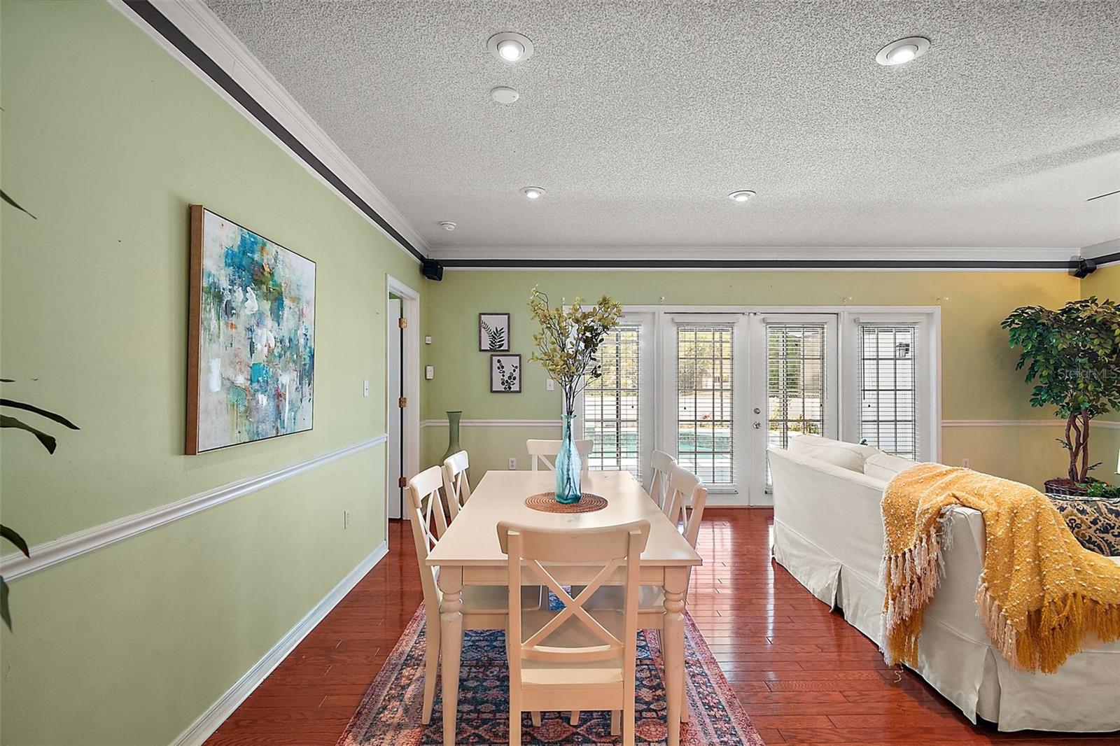 Image 9 of 40 For 2635 Gables Drive
