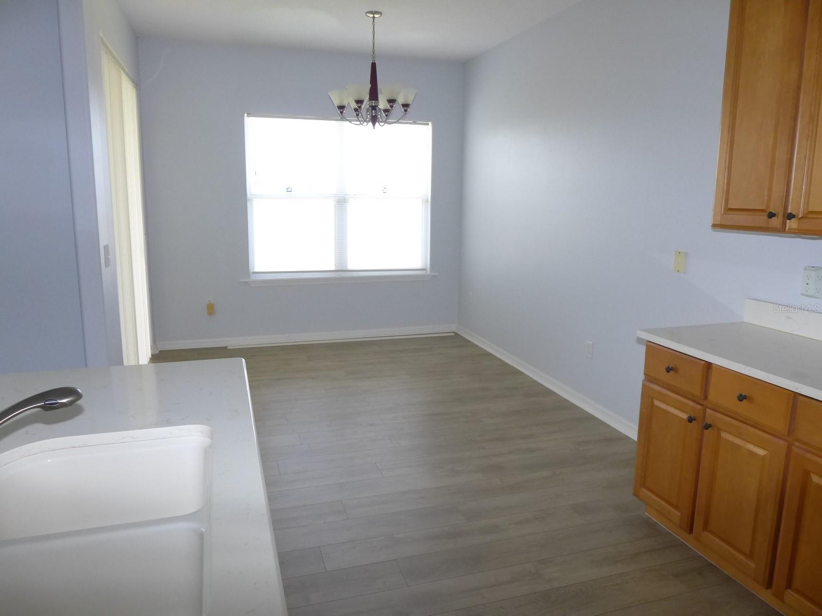 Image 11 of 36 For 9852 Spring Lake Drive
