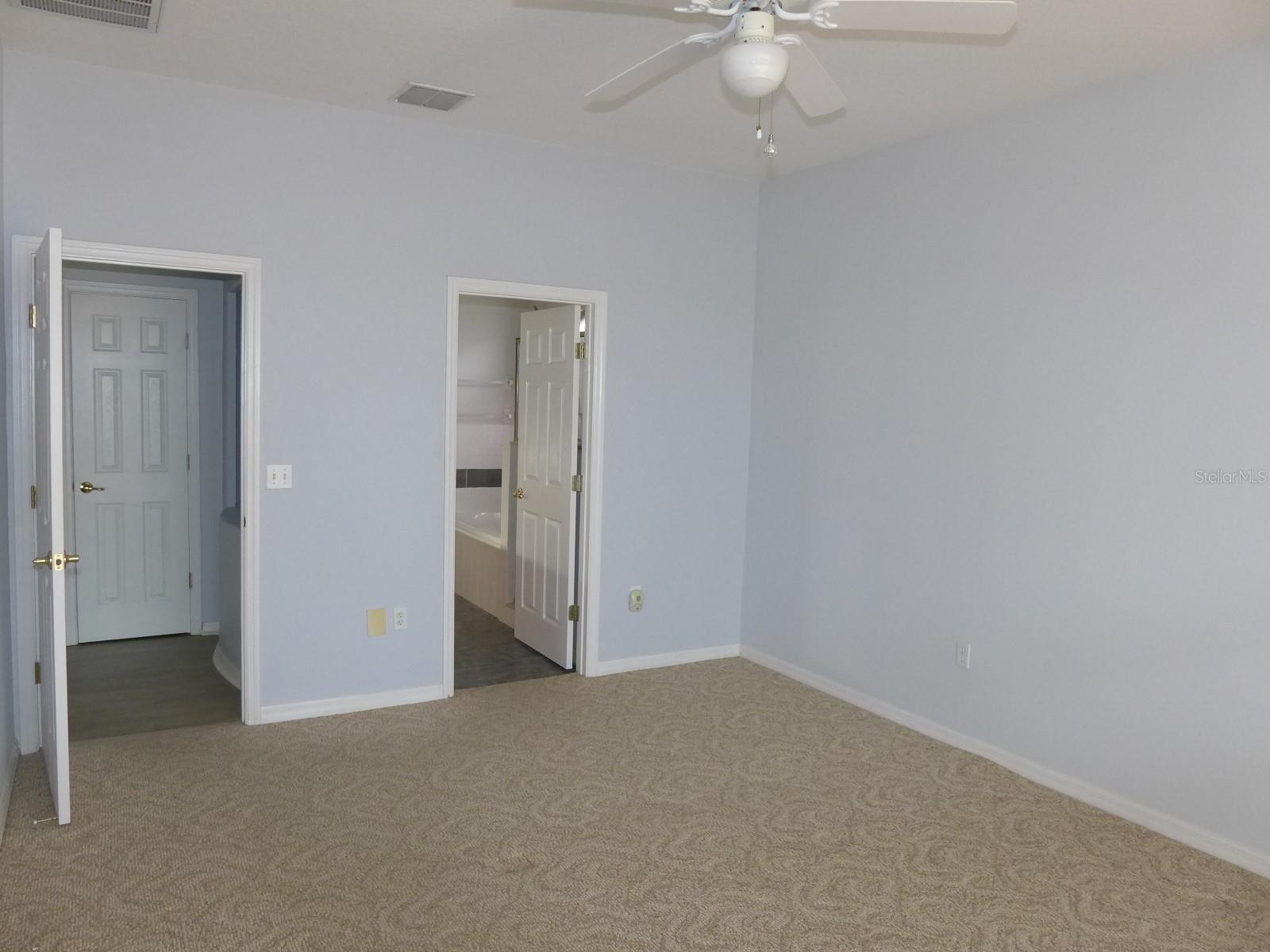 Image 12 of 36 For 9852 Spring Lake Drive