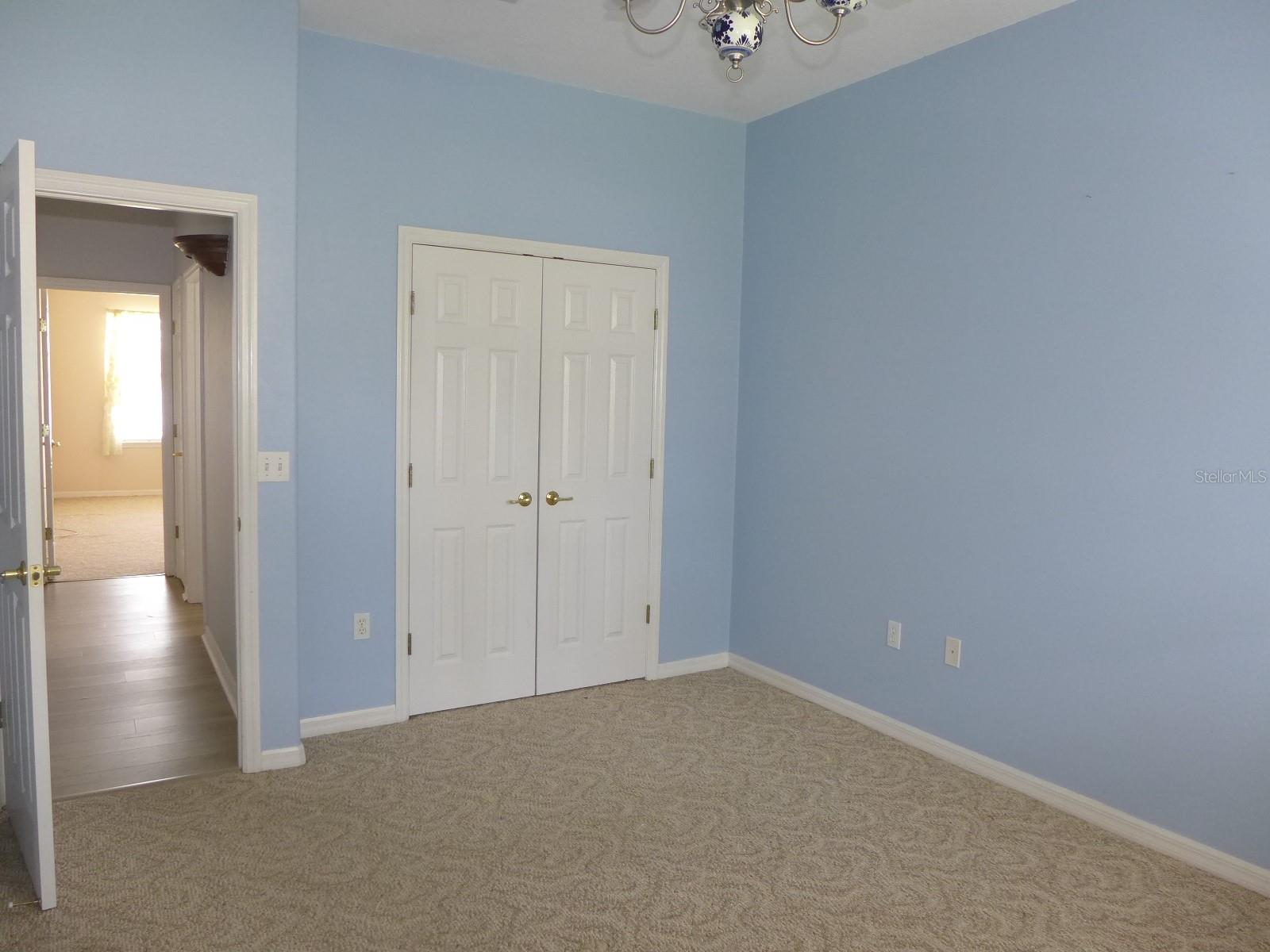 Image 22 of 36 For 9852 Spring Lake Drive