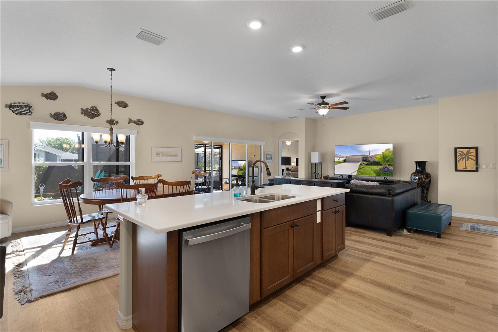 Image 14 of 62 For 3641 Arlington Ridge Boulevard