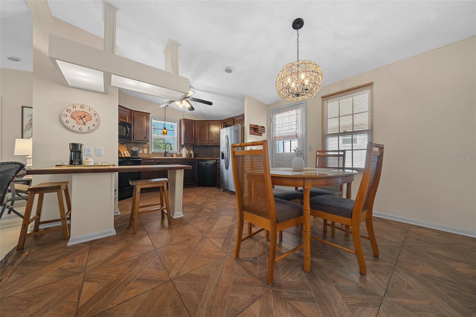 Image 13 of 55 For 1541 Doral Circle