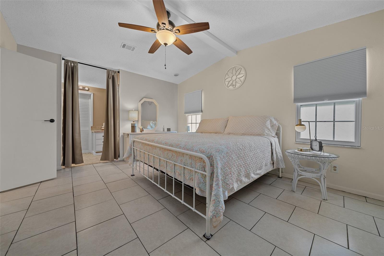 Image 24 of 55 For 1541 Doral Circle