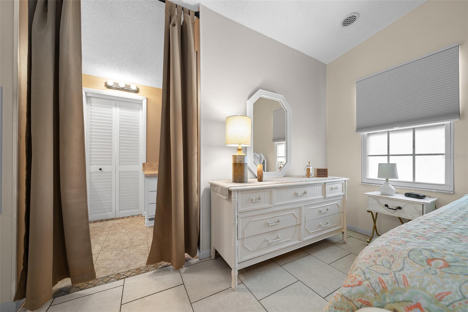 Image 26 of 55 For 1541 Doral Circle