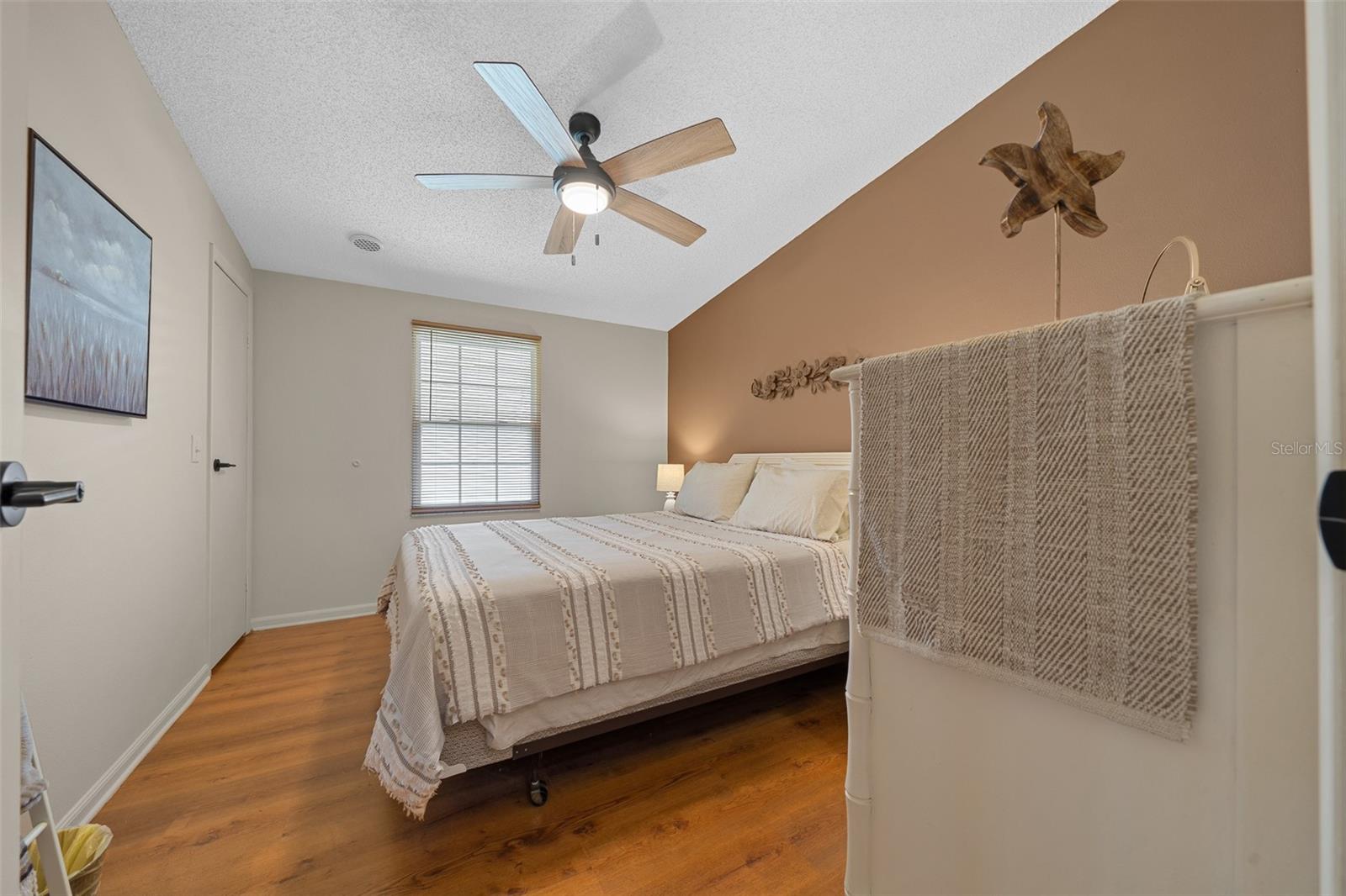 Image 37 of 55 For 1541 Doral Circle