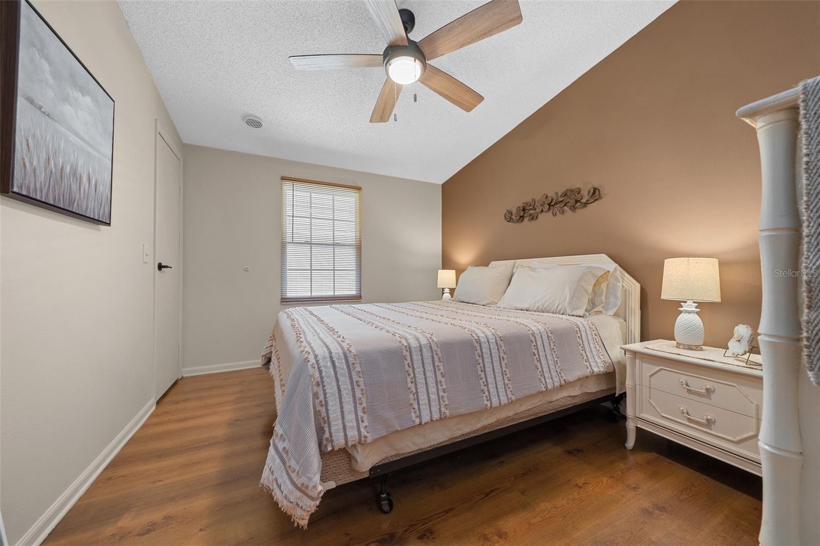 Image 38 of 55 For 1541 Doral Circle