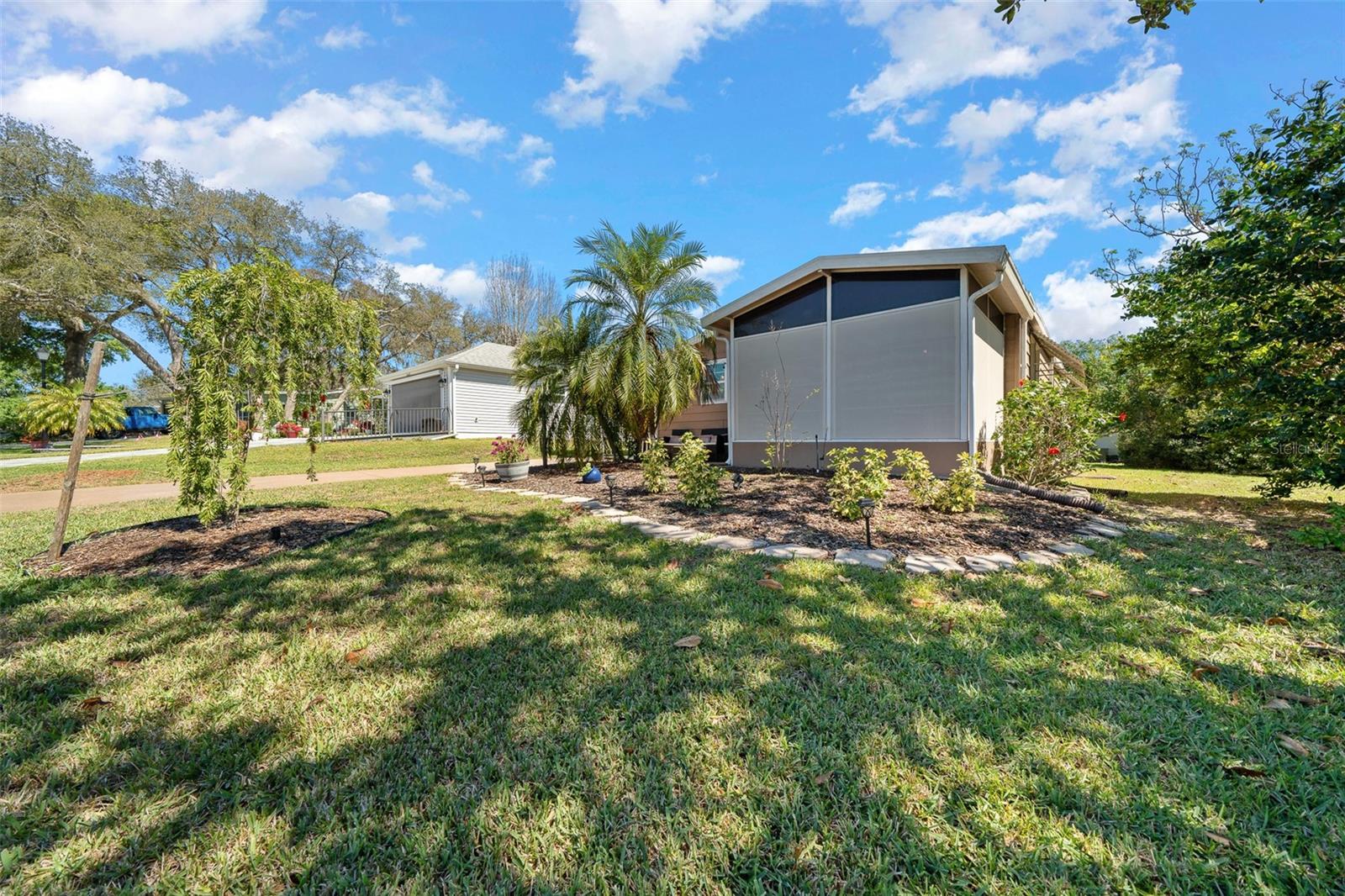 Image 42 of 55 For 1541 Doral Circle