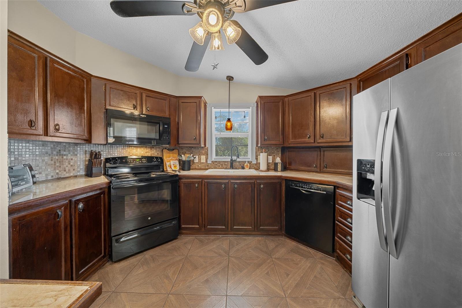 Image 9 of 55 For 1541 Doral Circle