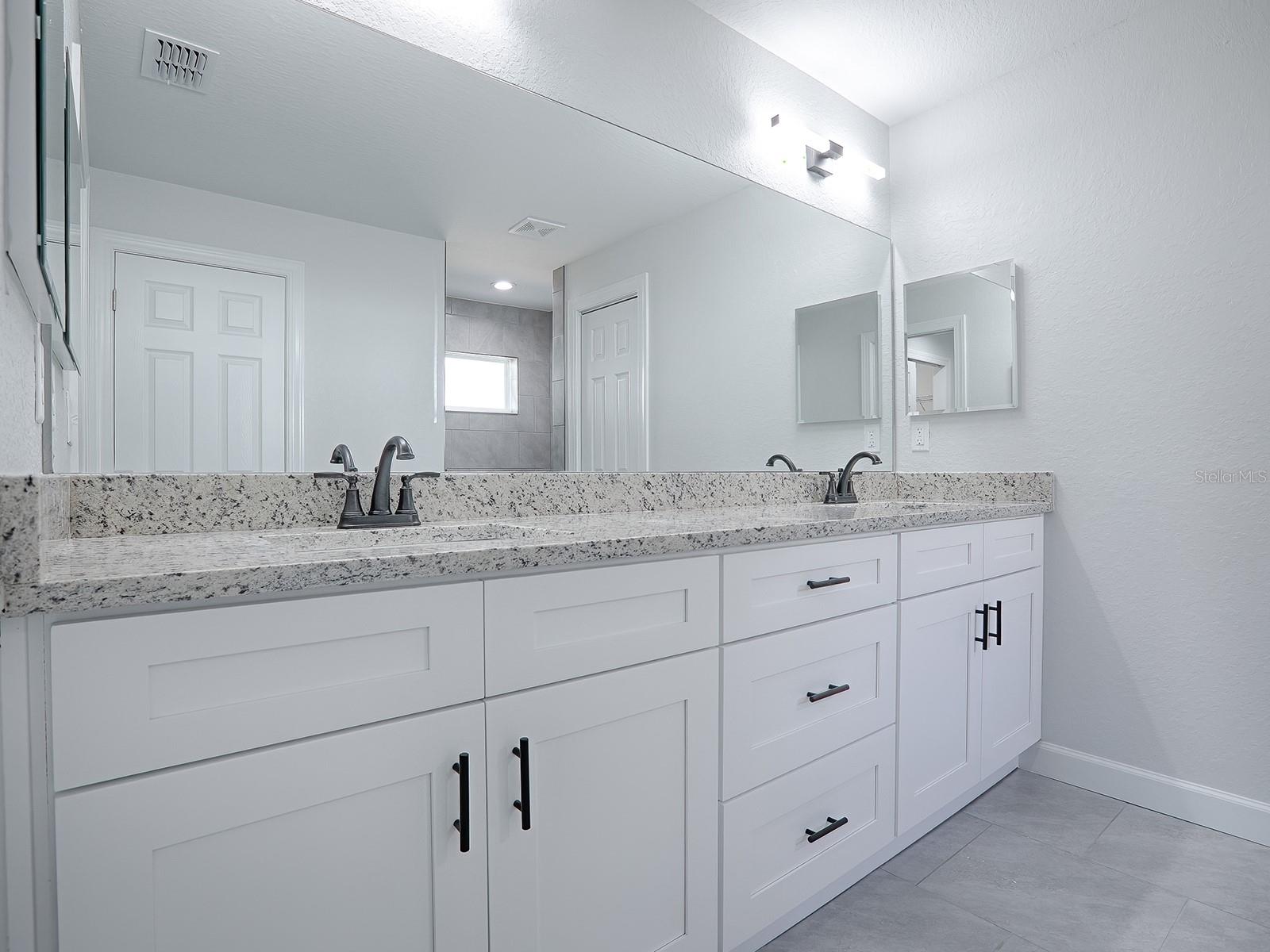 Image 34 of 49 For 2581 75th Boulevard
