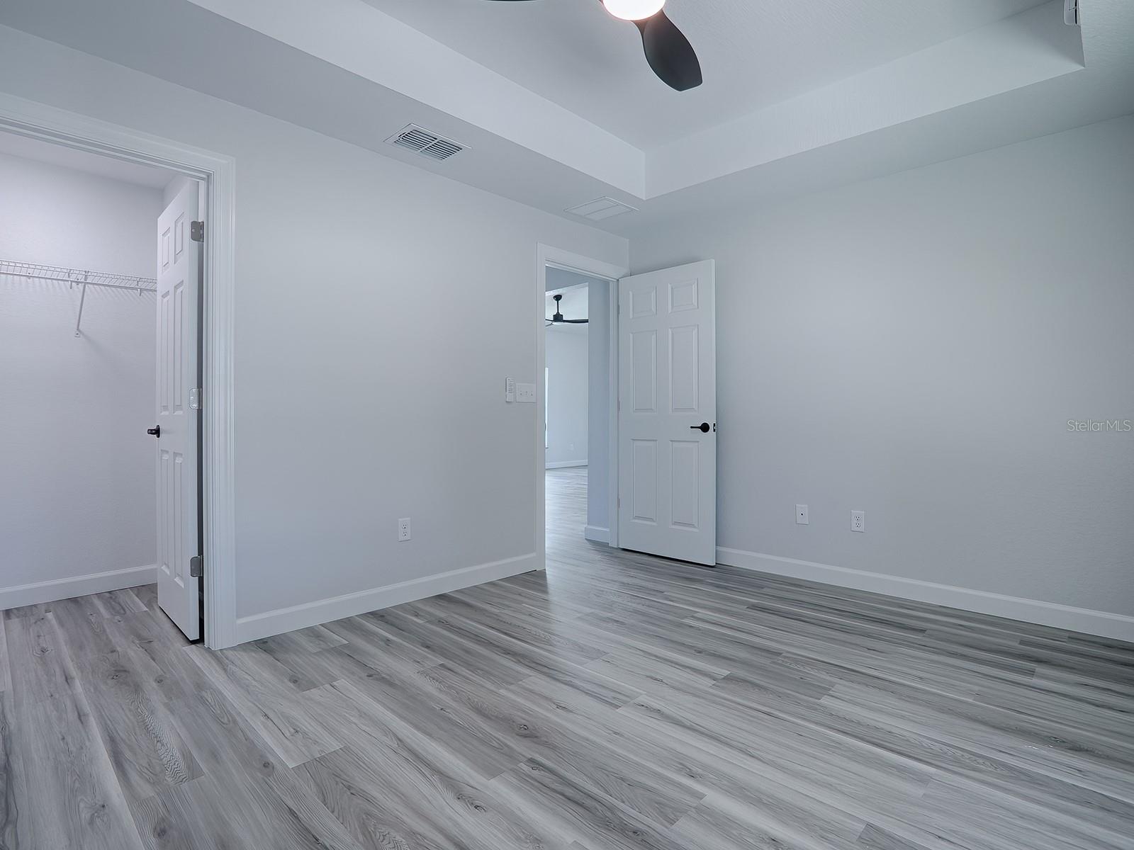 Image 38 of 49 For 2581 75th Boulevard