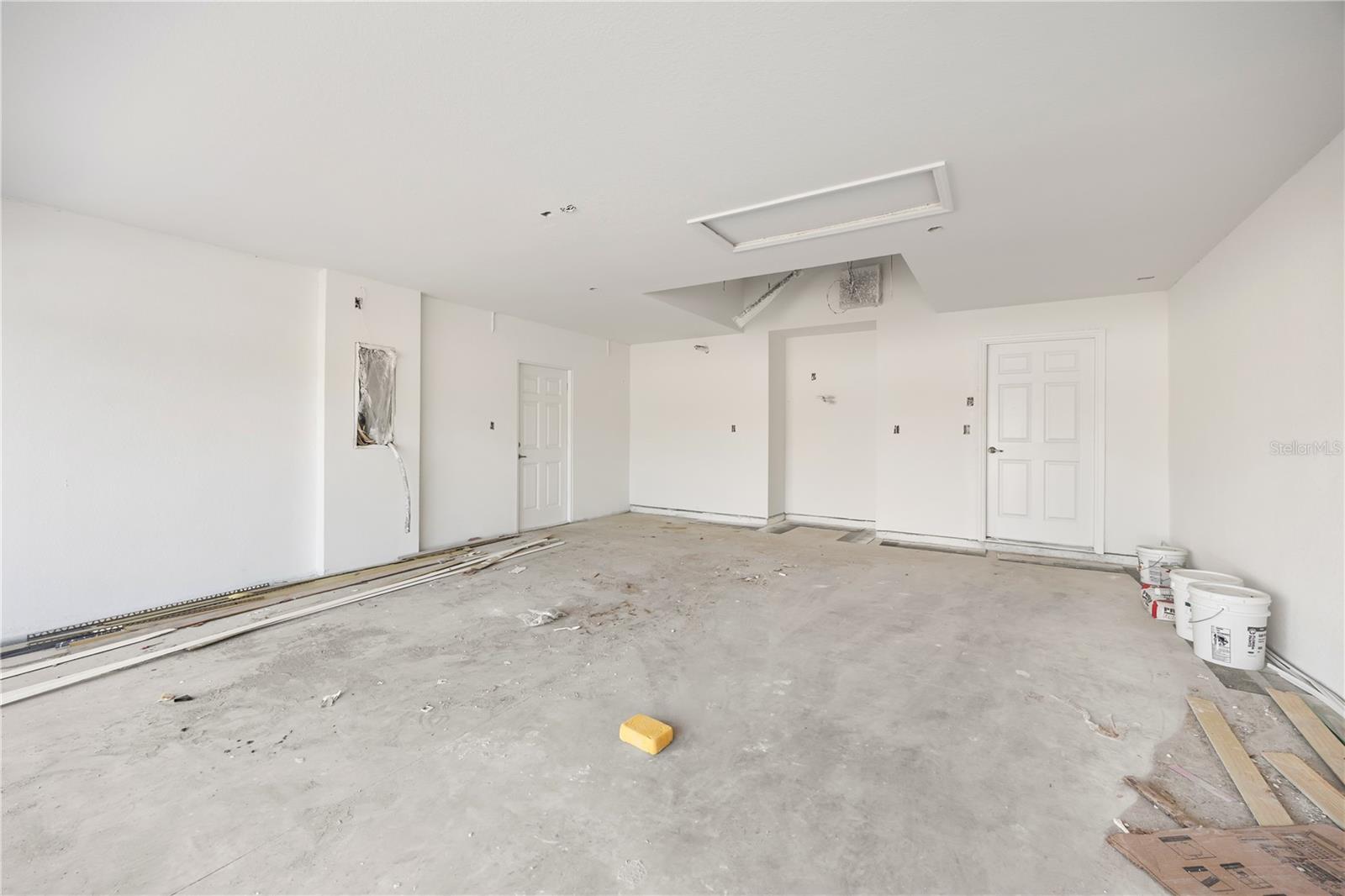 Image 6 of 49 For 2581 75th Boulevard