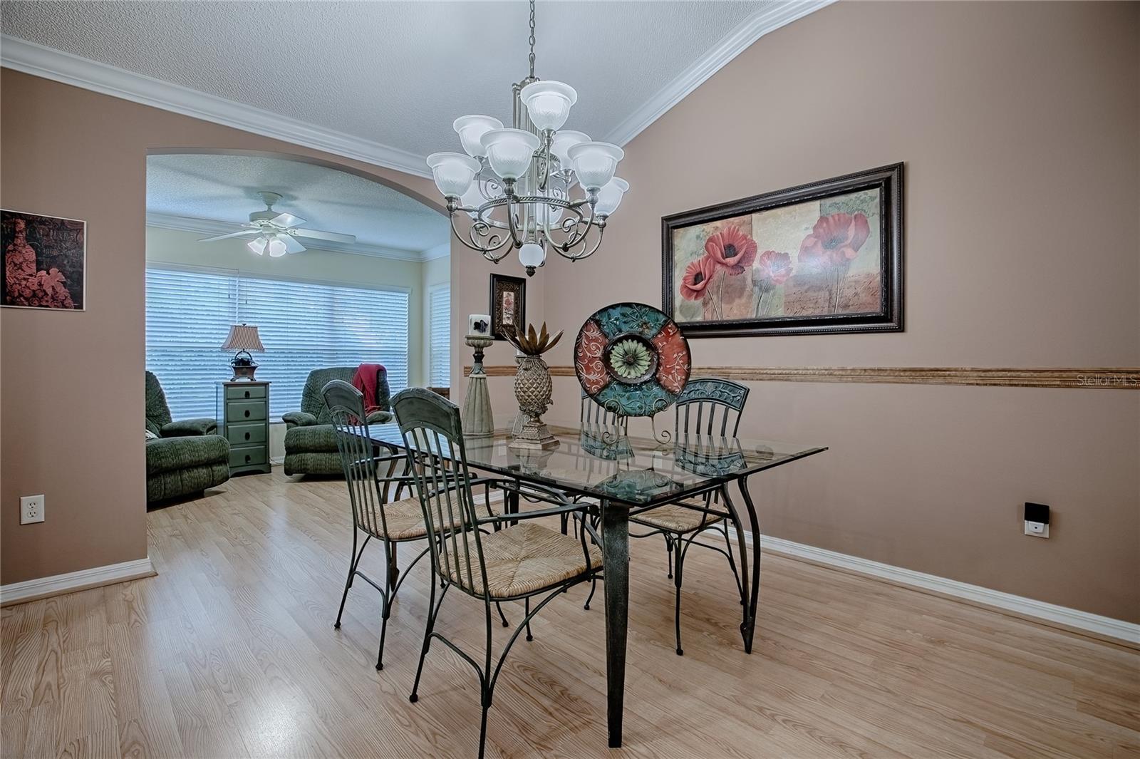 Image 10 of 56 For 725 Beldon Court
