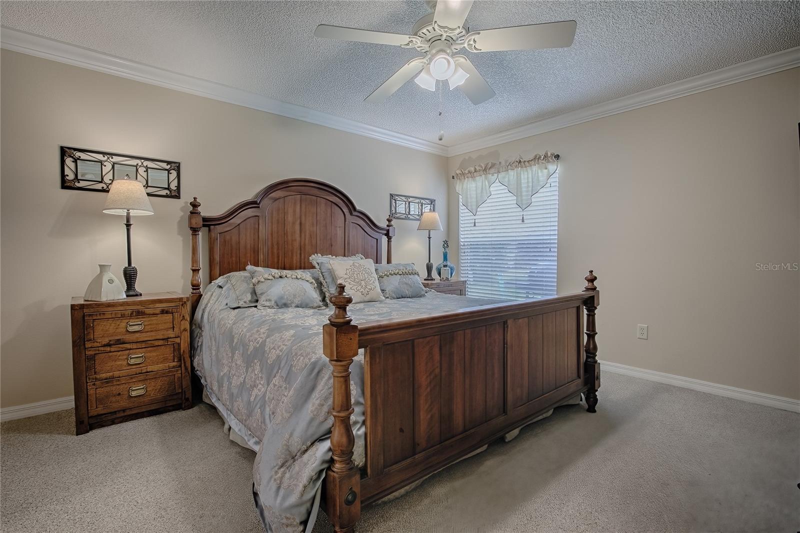 Image 29 of 56 For 725 Beldon Court