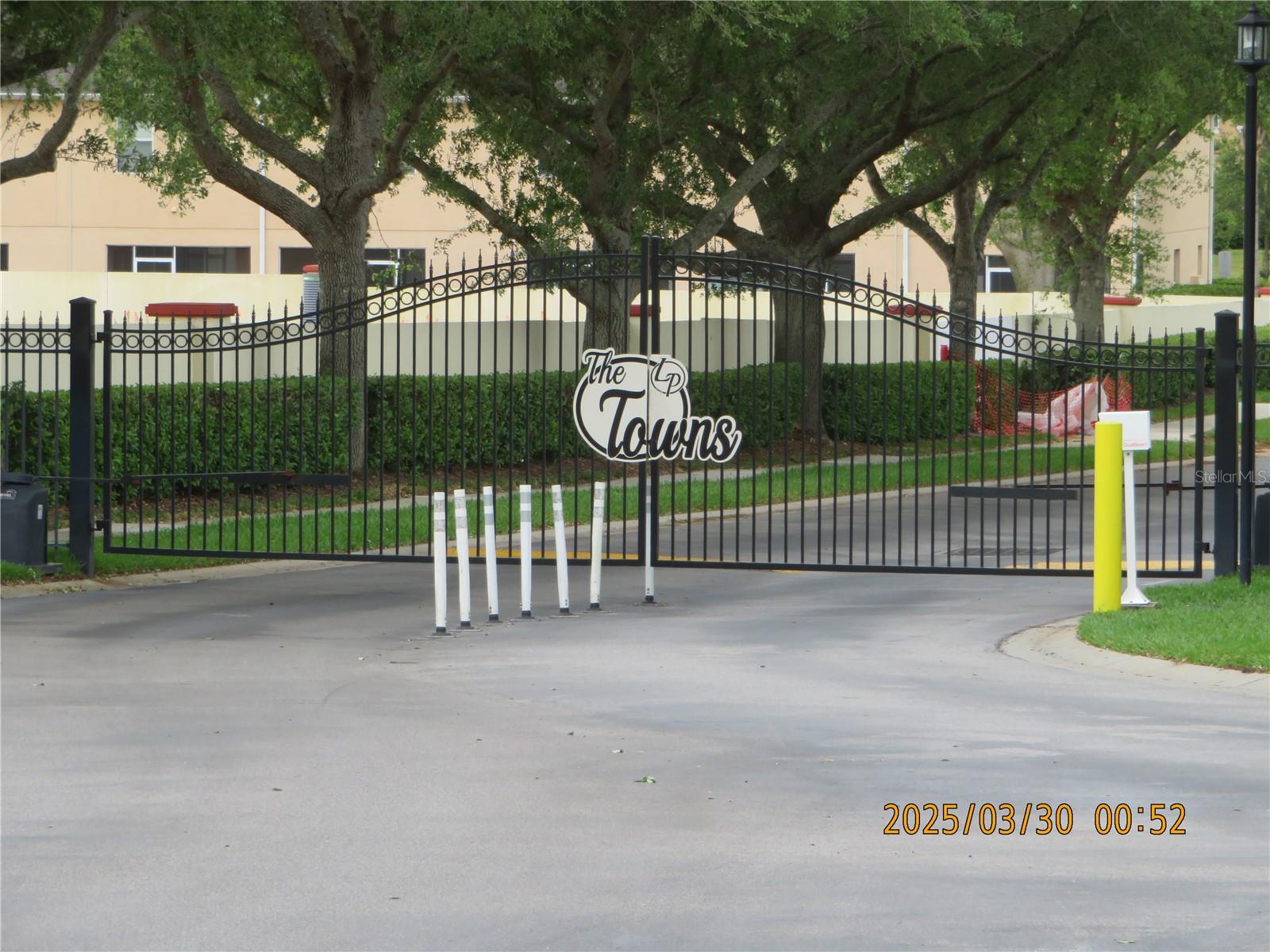 Image 3 of 27 For 1010 Chelsea Drive