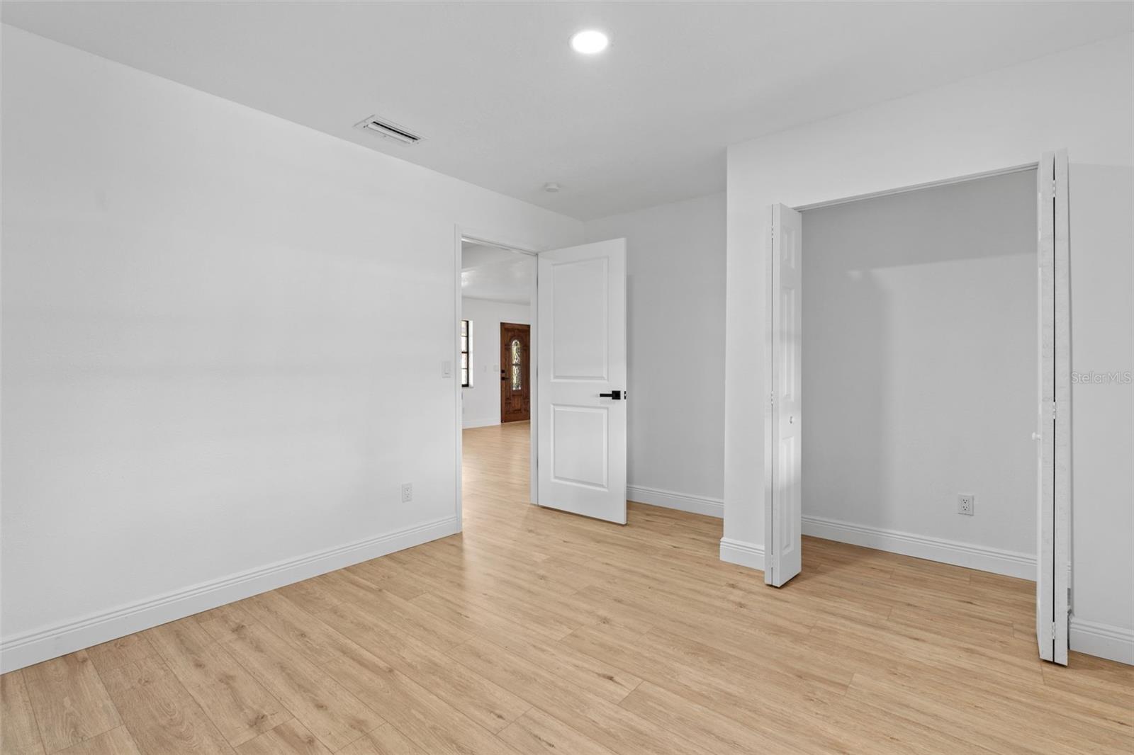 Image 13 of 32 For 2517 Royal Palm Drive