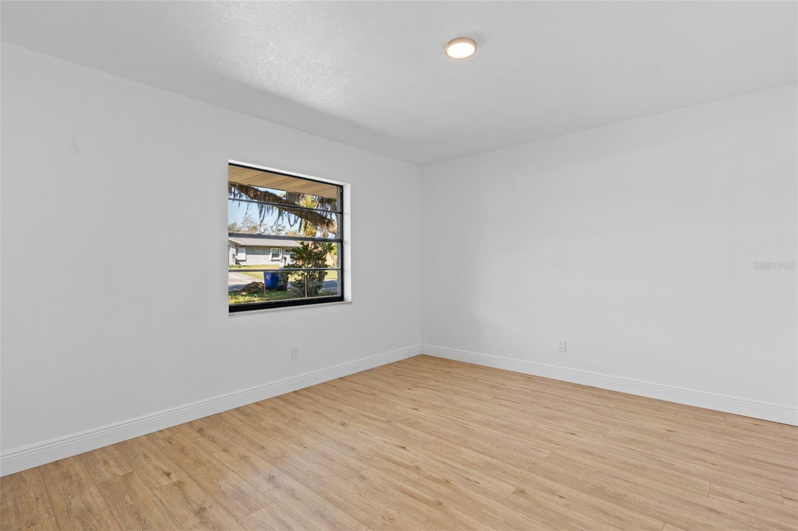 Image 17 of 32 For 2517 Royal Palm Drive