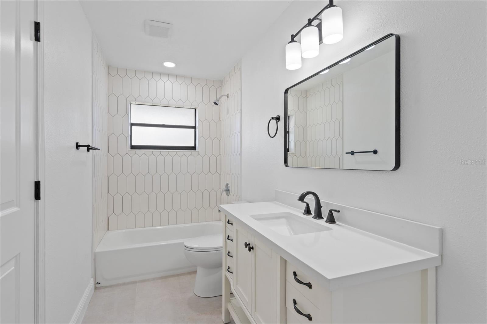Image 21 of 32 For 2517 Royal Palm Drive