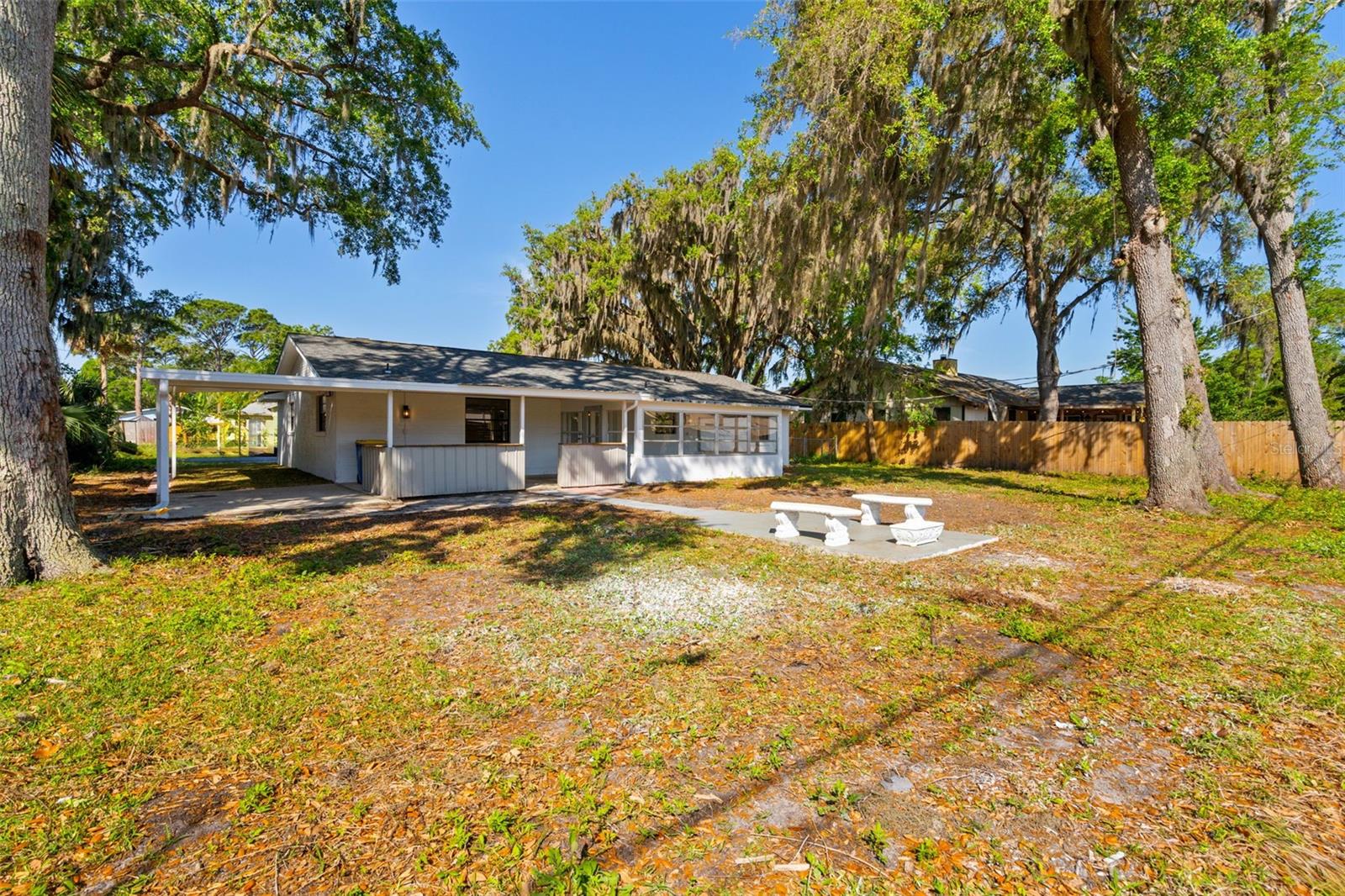Image 28 of 32 For 2517 Royal Palm Drive