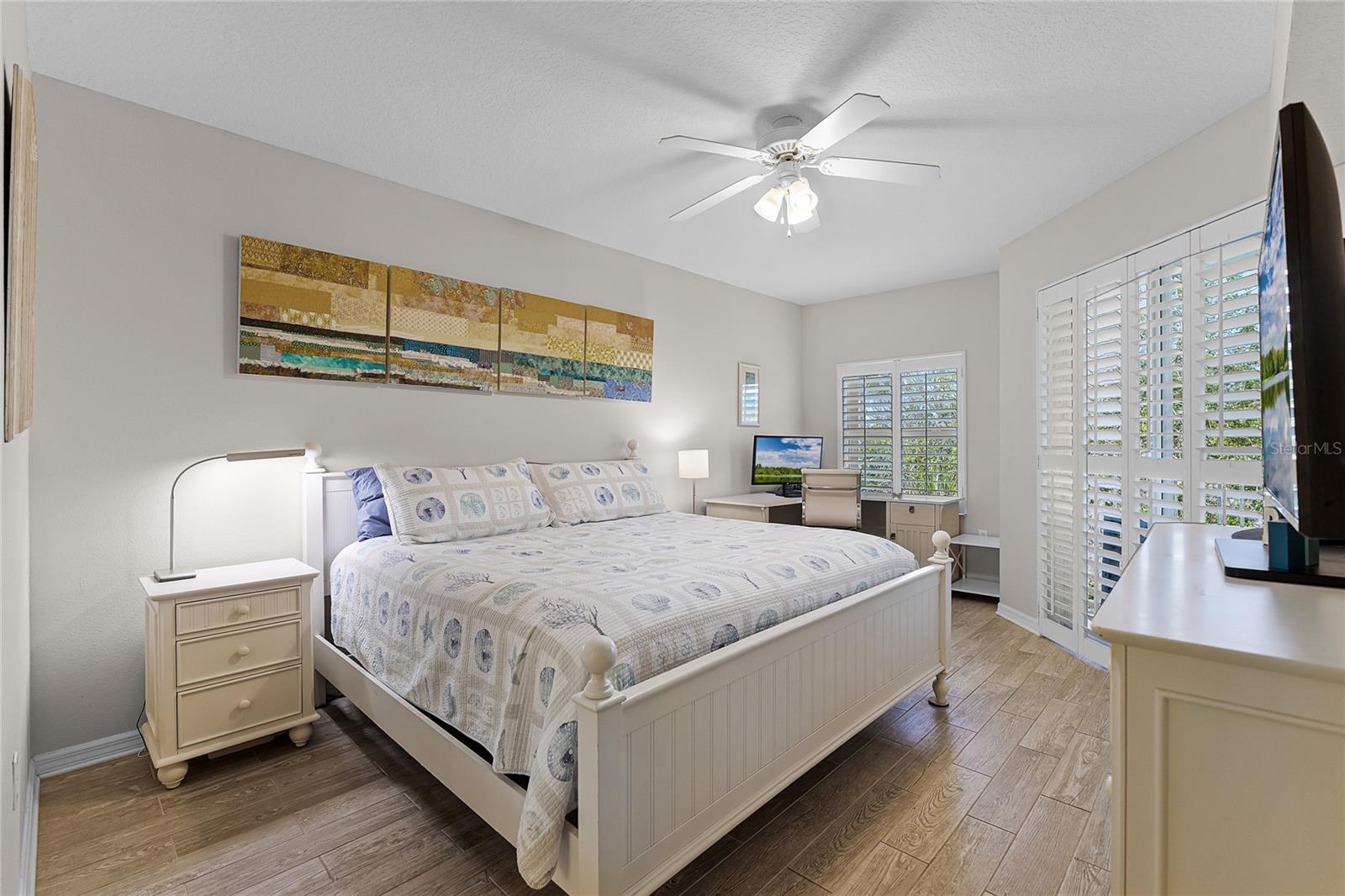 Image 18 of 51 For 5300 Atlantic Avenue 16-202
