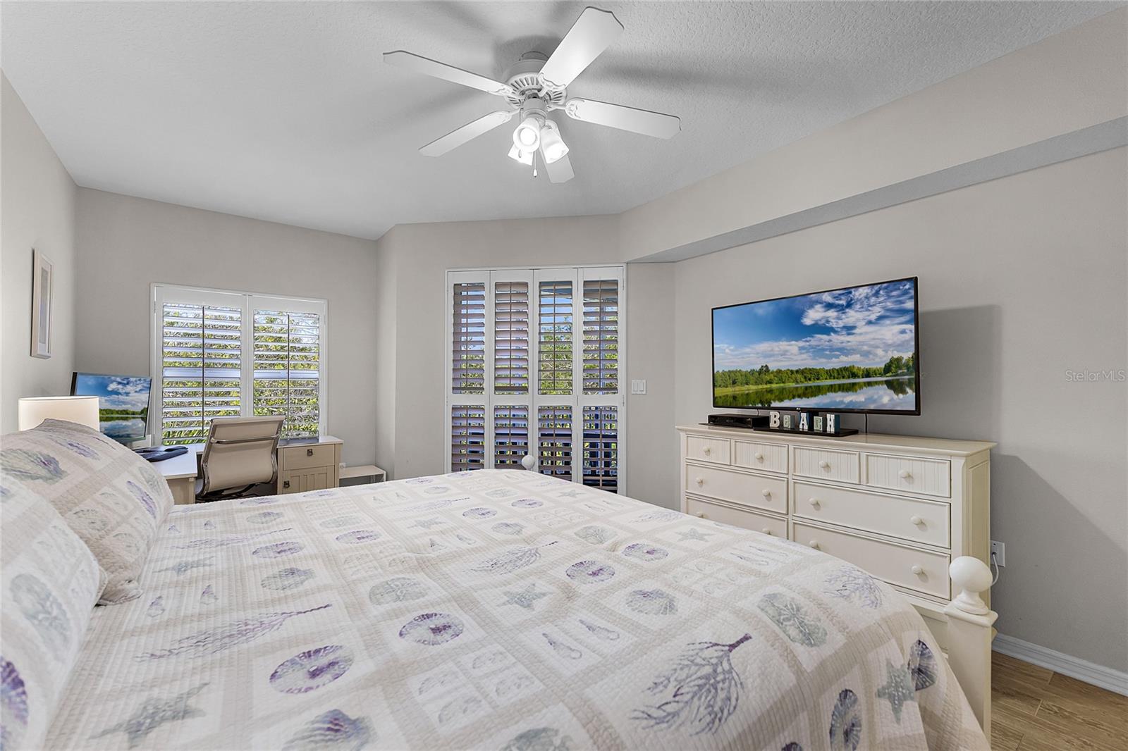 Image 20 of 51 For 5300 Atlantic Avenue 16-202