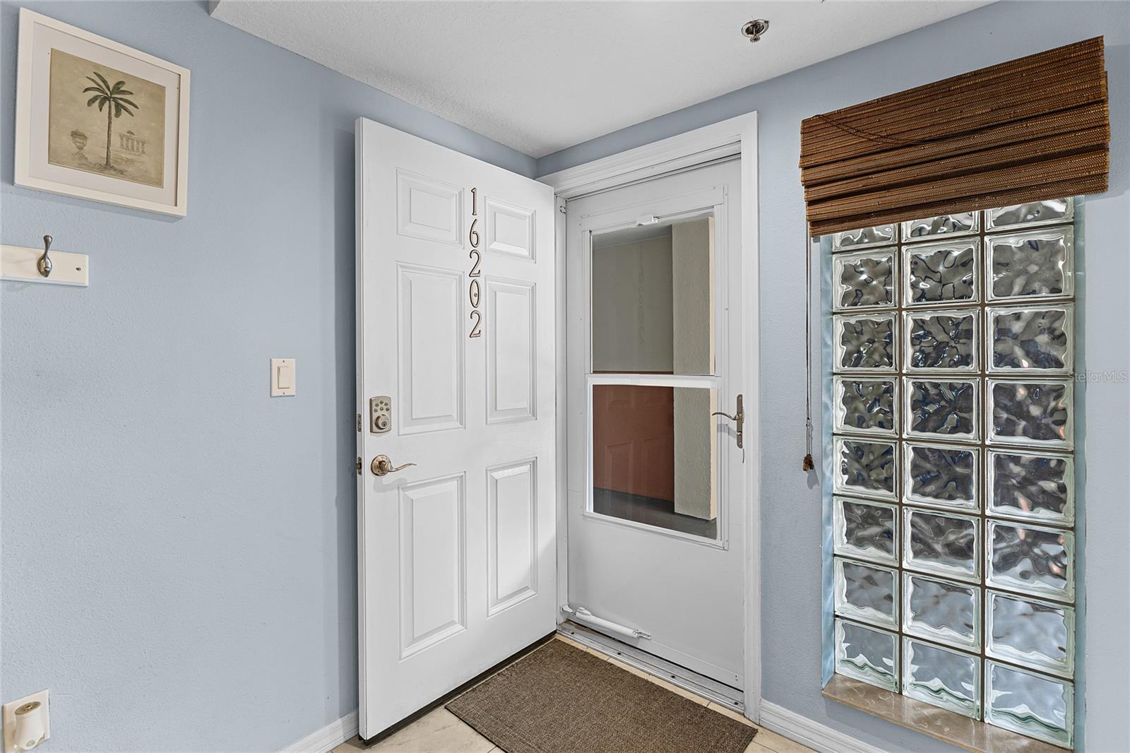 Image 30 of 51 For 5300 Atlantic Avenue 16-202