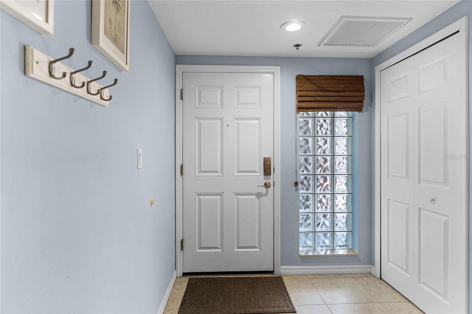 Image 31 of 51 For 5300 Atlantic Avenue 16-202