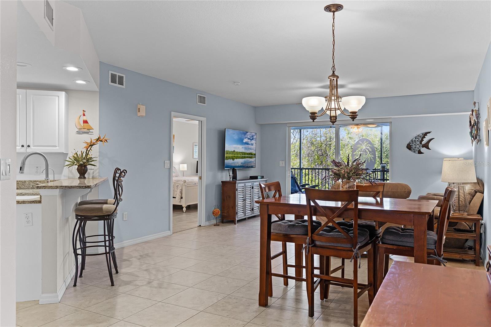 Image 6 of 51 For 5300 Atlantic Avenue 16-202
