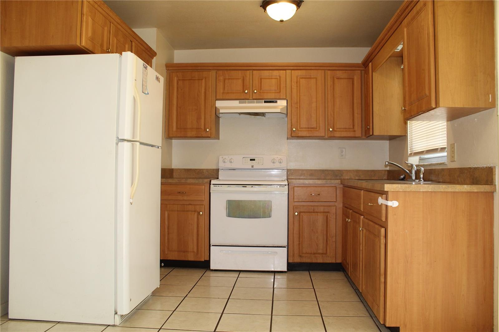 Image 11 of 42 For 5177 Edwina St