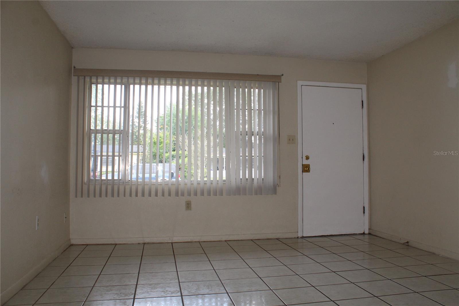 Image 4 of 42 For 5177 Edwina St