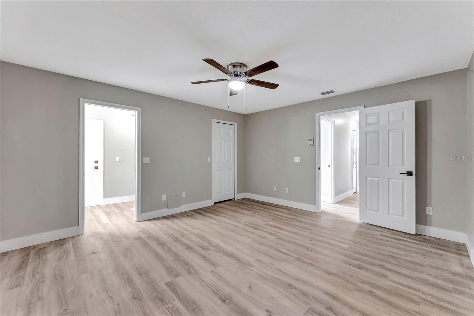 Image 10 of 25 For 1566 Lawndale Circle