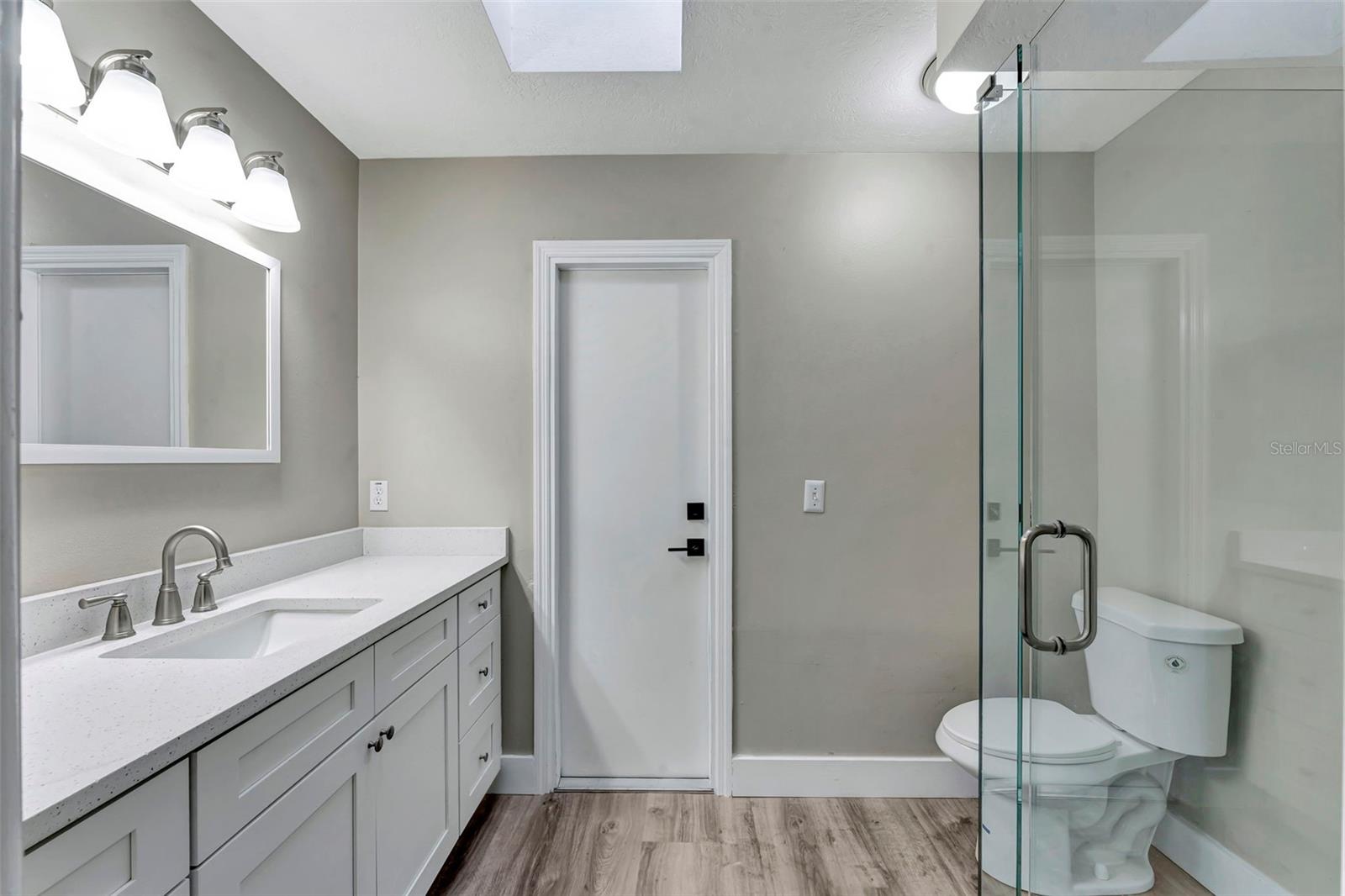 Image 12 of 25 For 1566 Lawndale Circle
