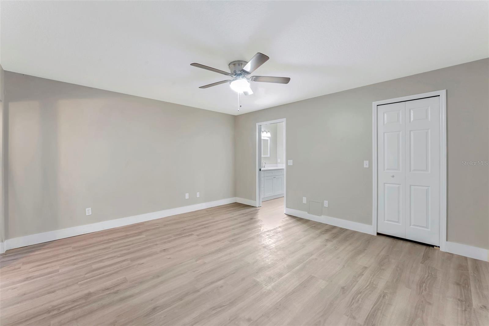 Image 9 of 25 For 1566 Lawndale Circle