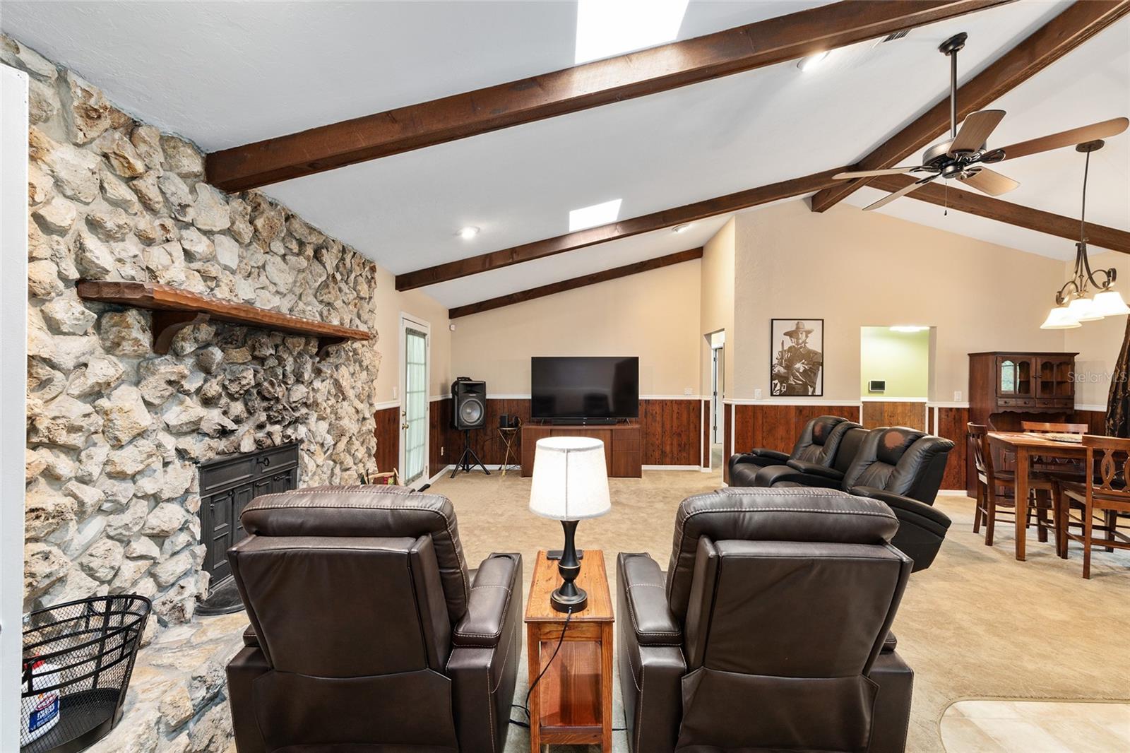 Image 12 of 47 For 400 35th Street