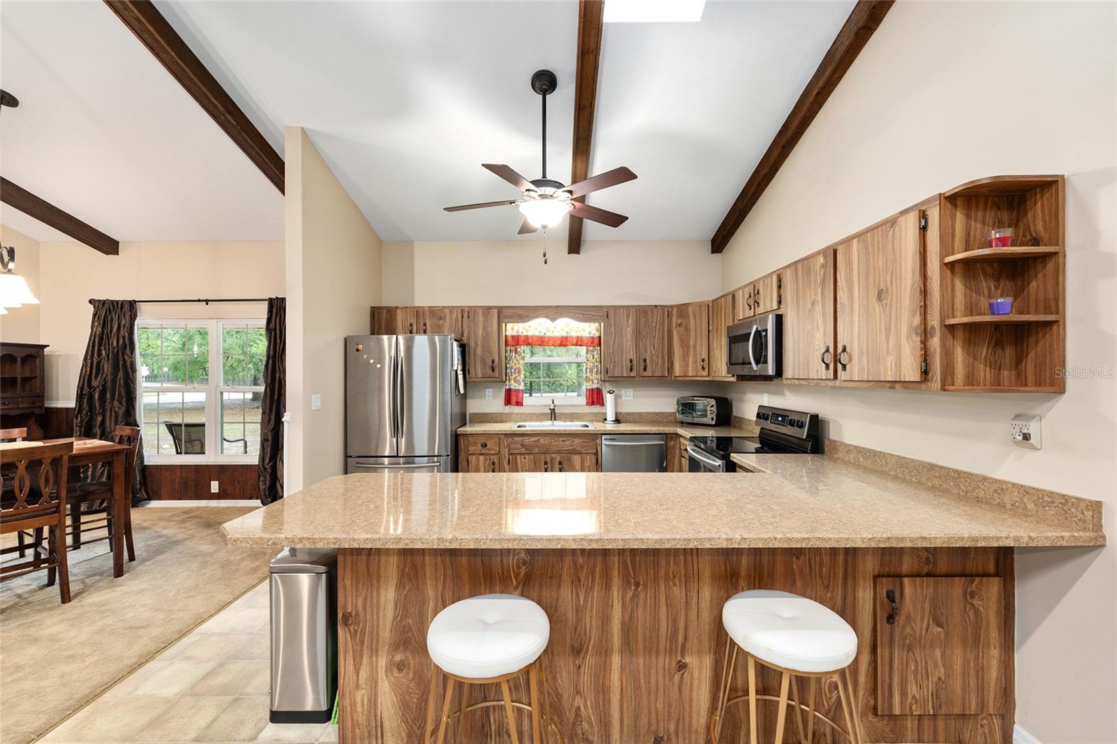 Image 16 of 47 For 400 35th Street
