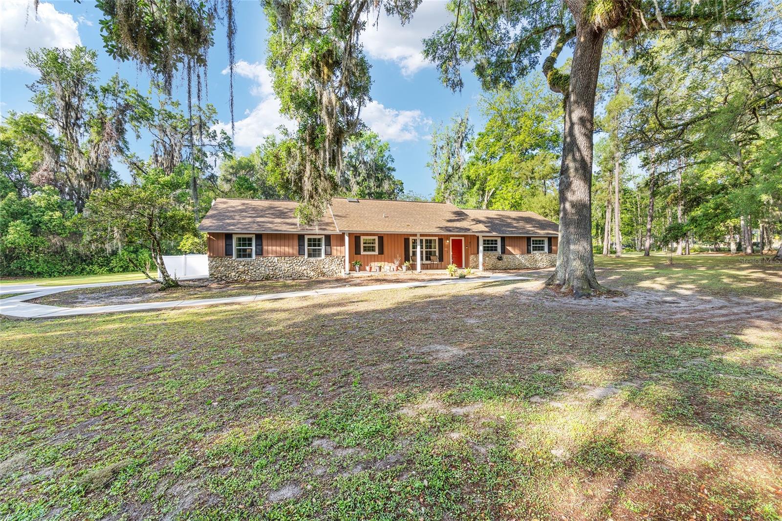 Image 2 of 47 For 400 35th Street