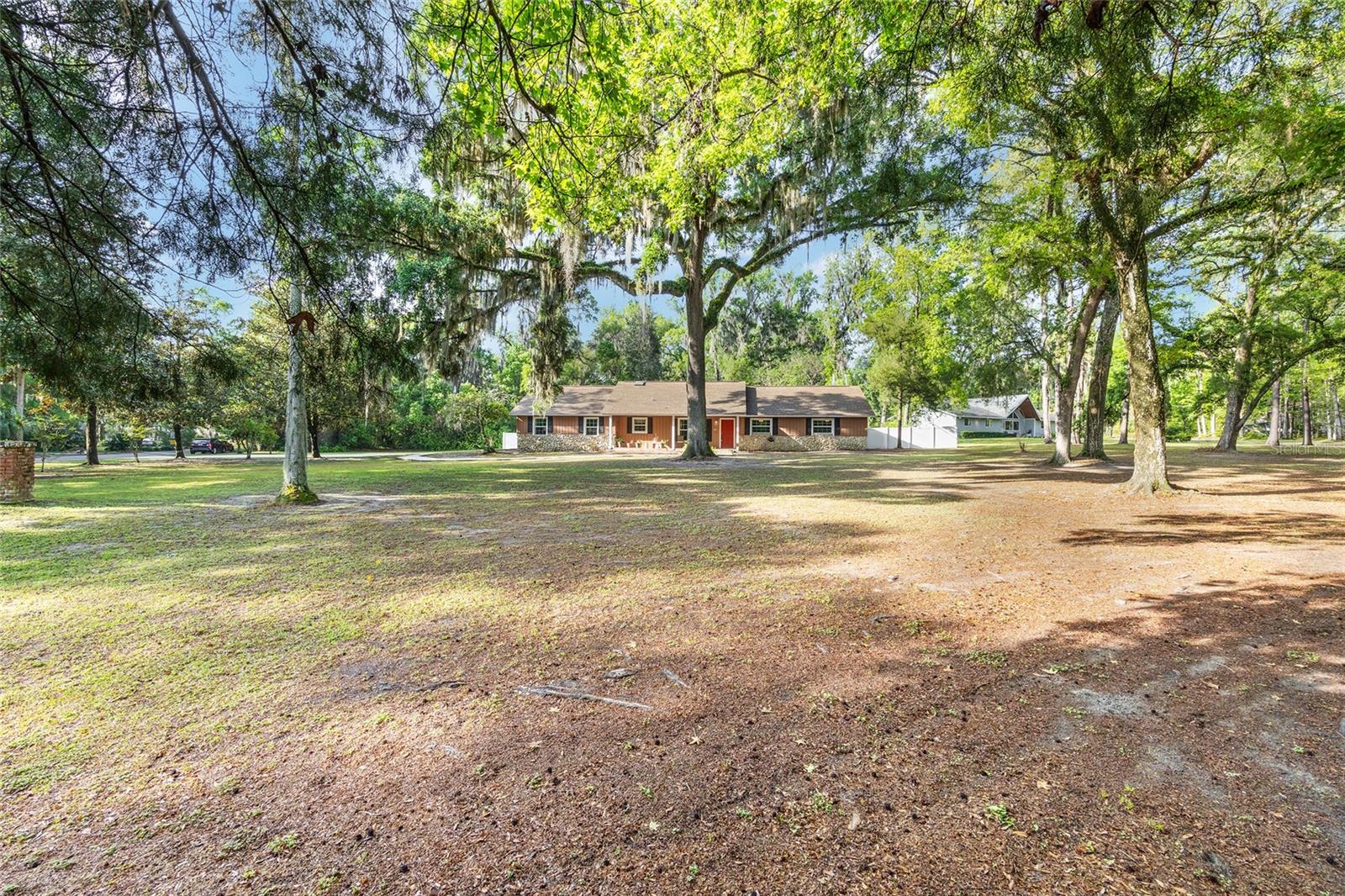 Image 3 of 47 For 400 35th Street