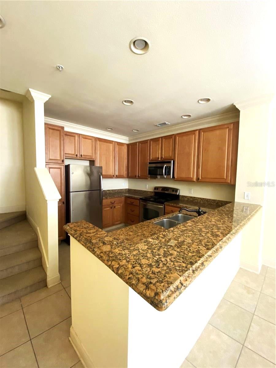 Image 4 of 18 For 3008 Bella Vista Drive