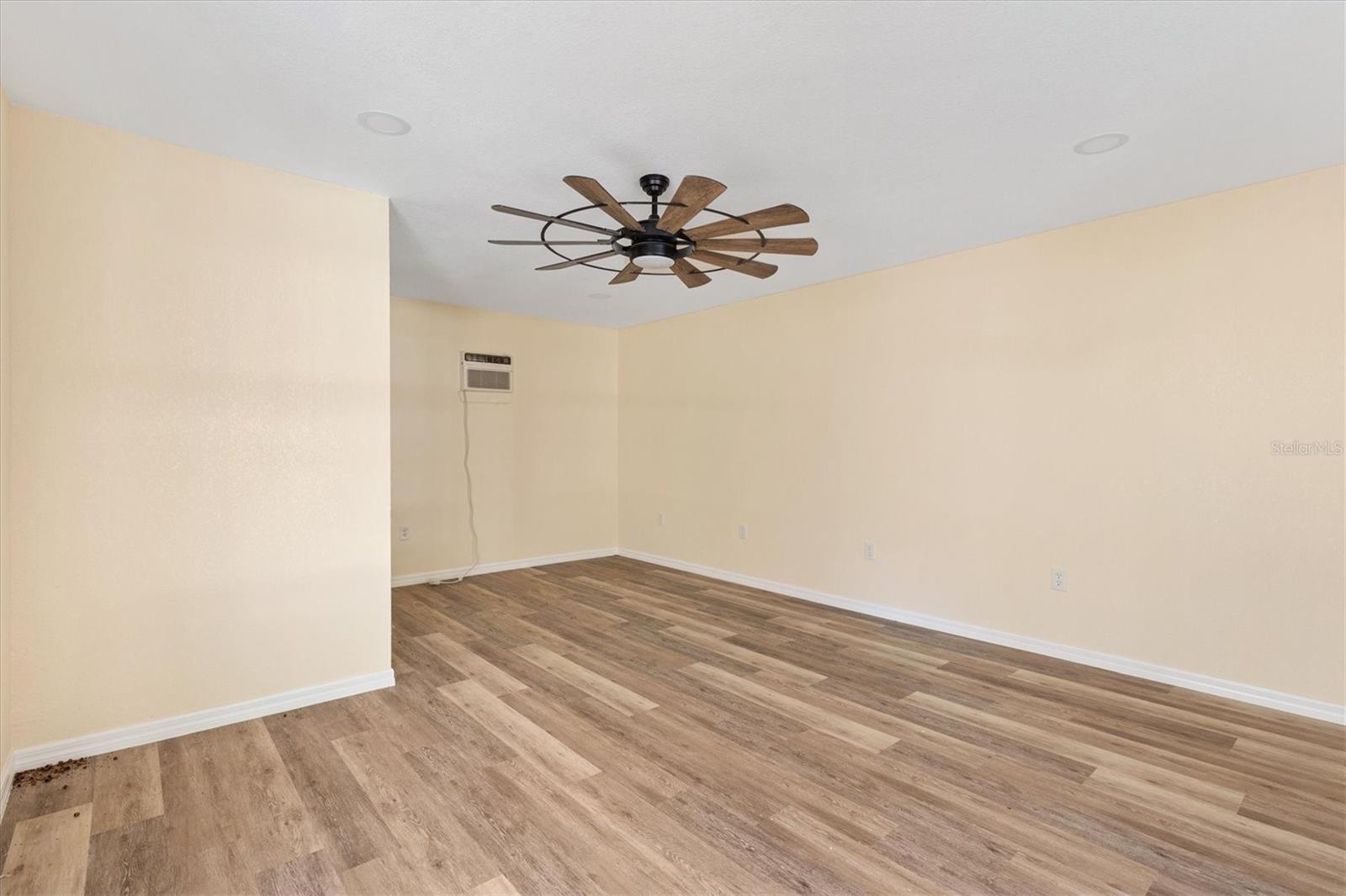 Image 8 of 22 For 7112 Marsh Bend Trail