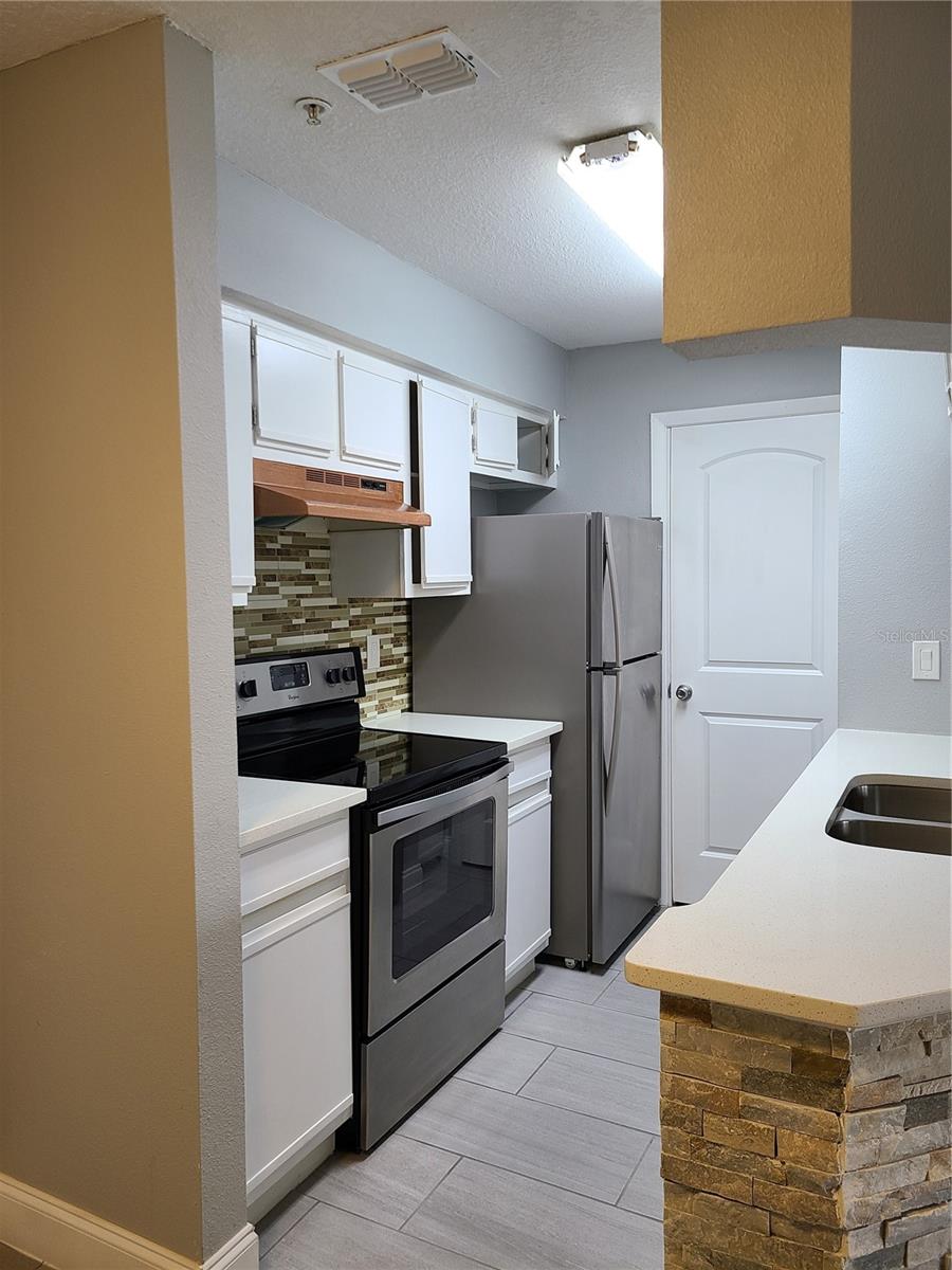Image 21 of 23 For 234 Afton Square 305